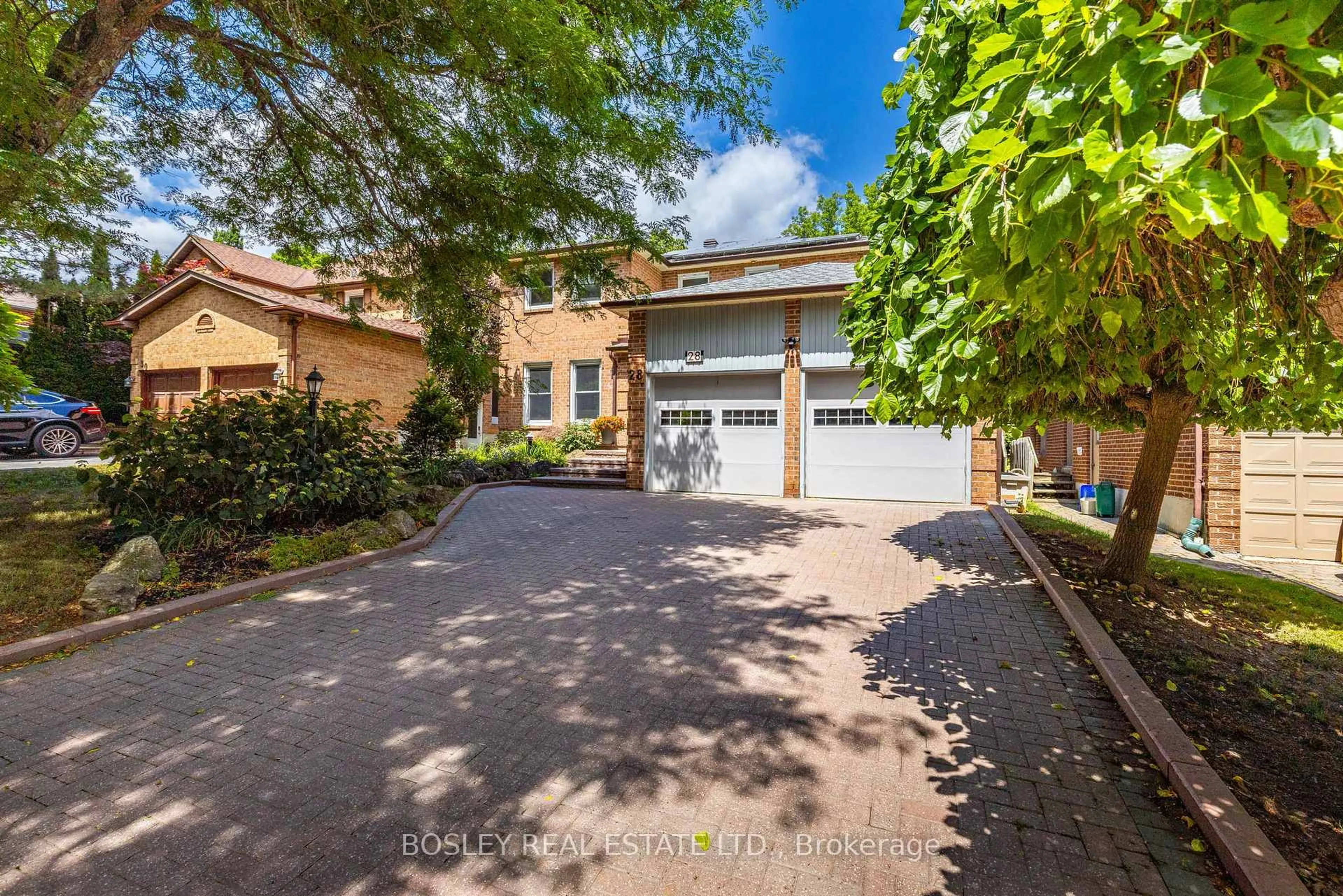 A pic from outside/outdoor area/front of a property/back of a property/a pic from drone, street for 28 Lambert Rd, Markham Ontario L3T 7E6