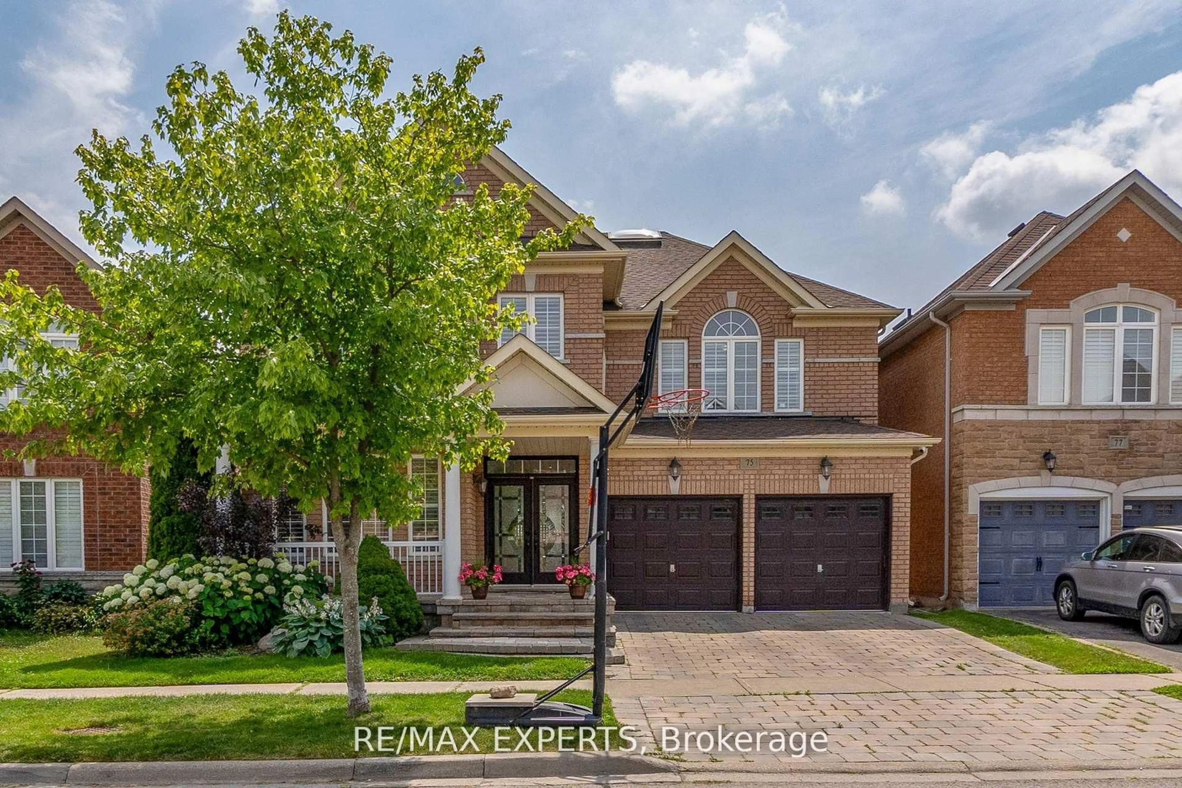 Home with brick exterior material, street for 75 Townwood Dr, Richmond Hill Ontario L4E 4T2