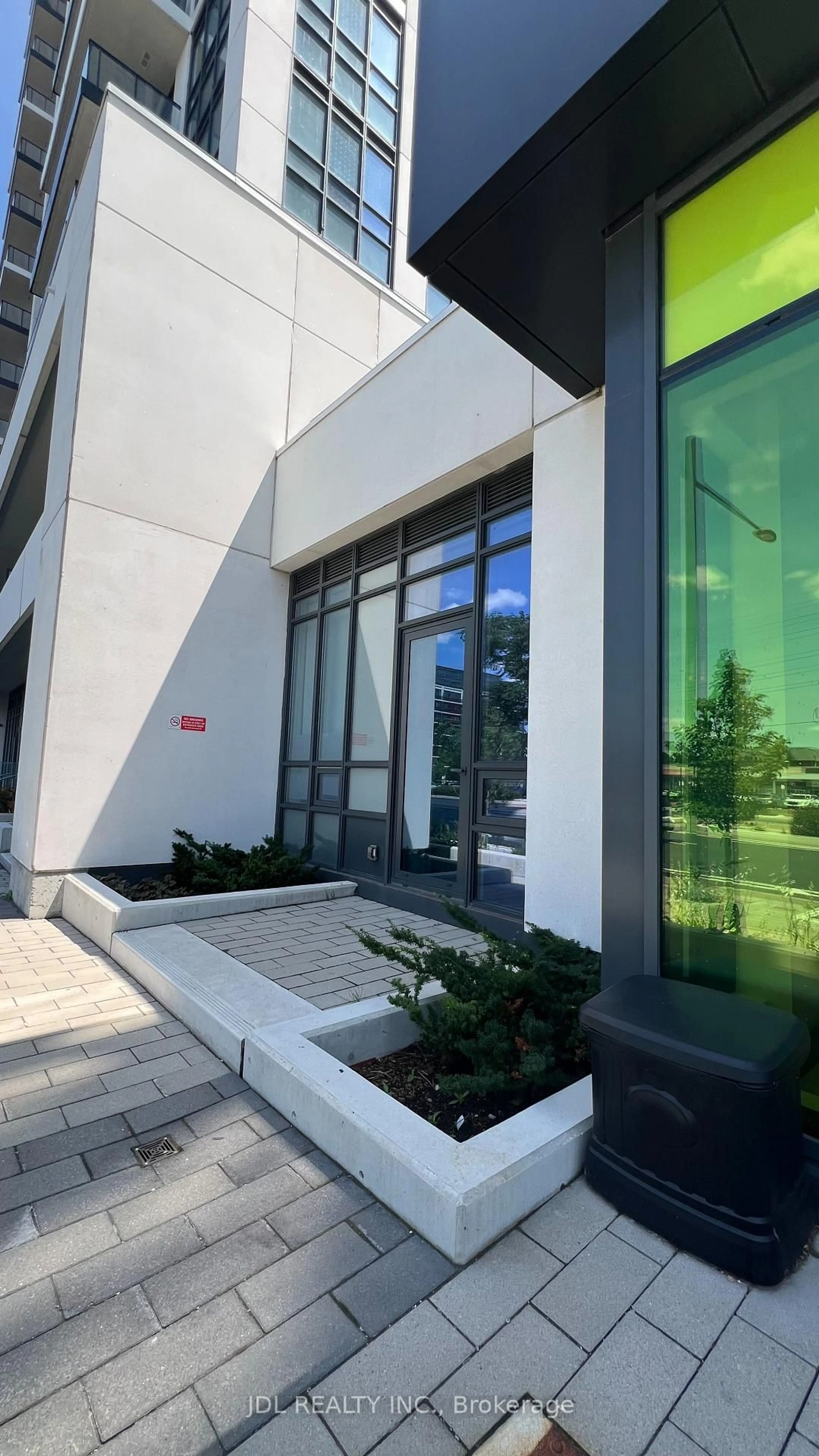 Indoor foyer for 38 Gandhi Lane #111, Markham Ontario L3T 0G8