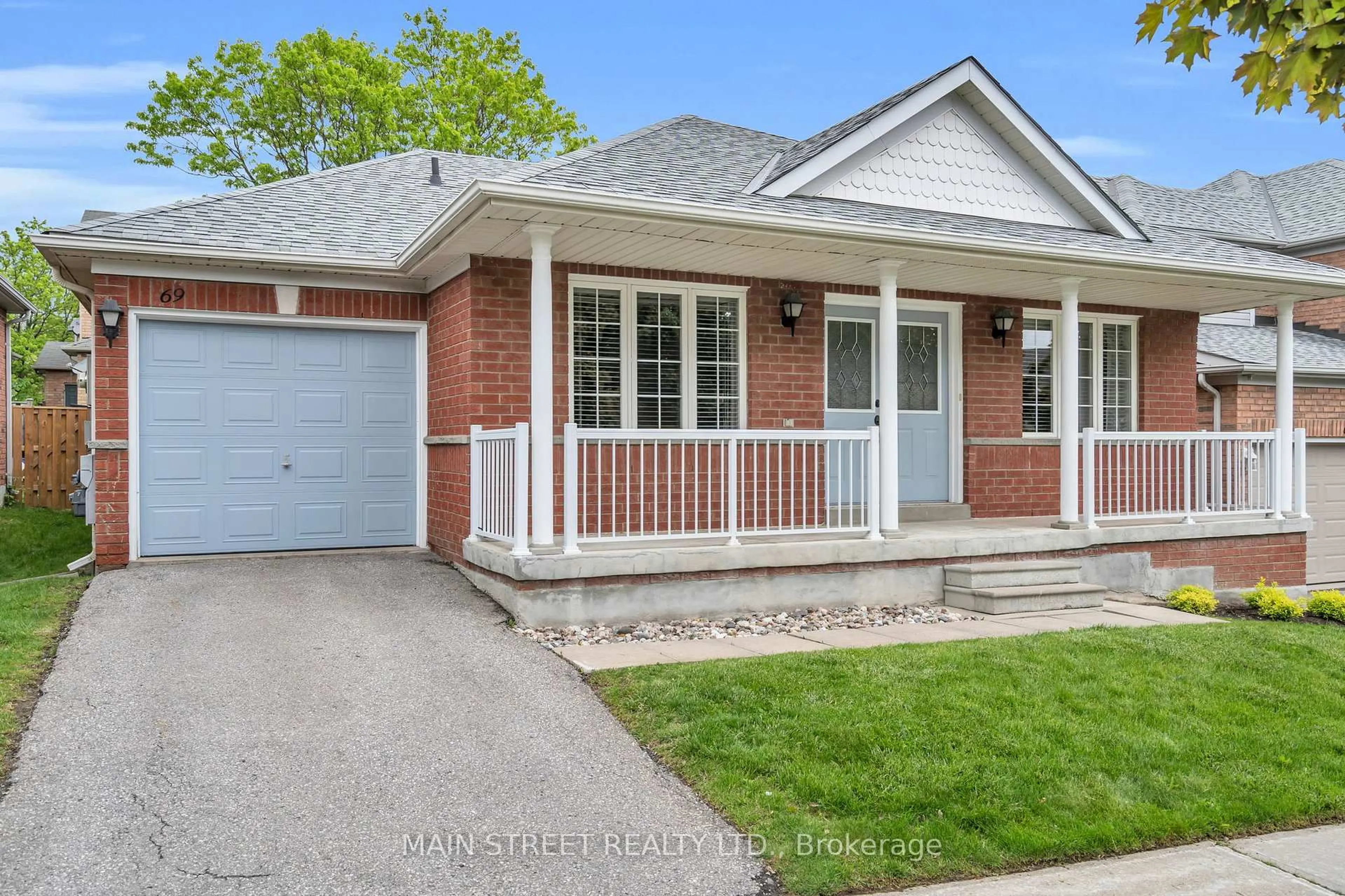 Home with brick exterior material, street for 69 Brecken Dr, Georgina Ontario L4P 4A6