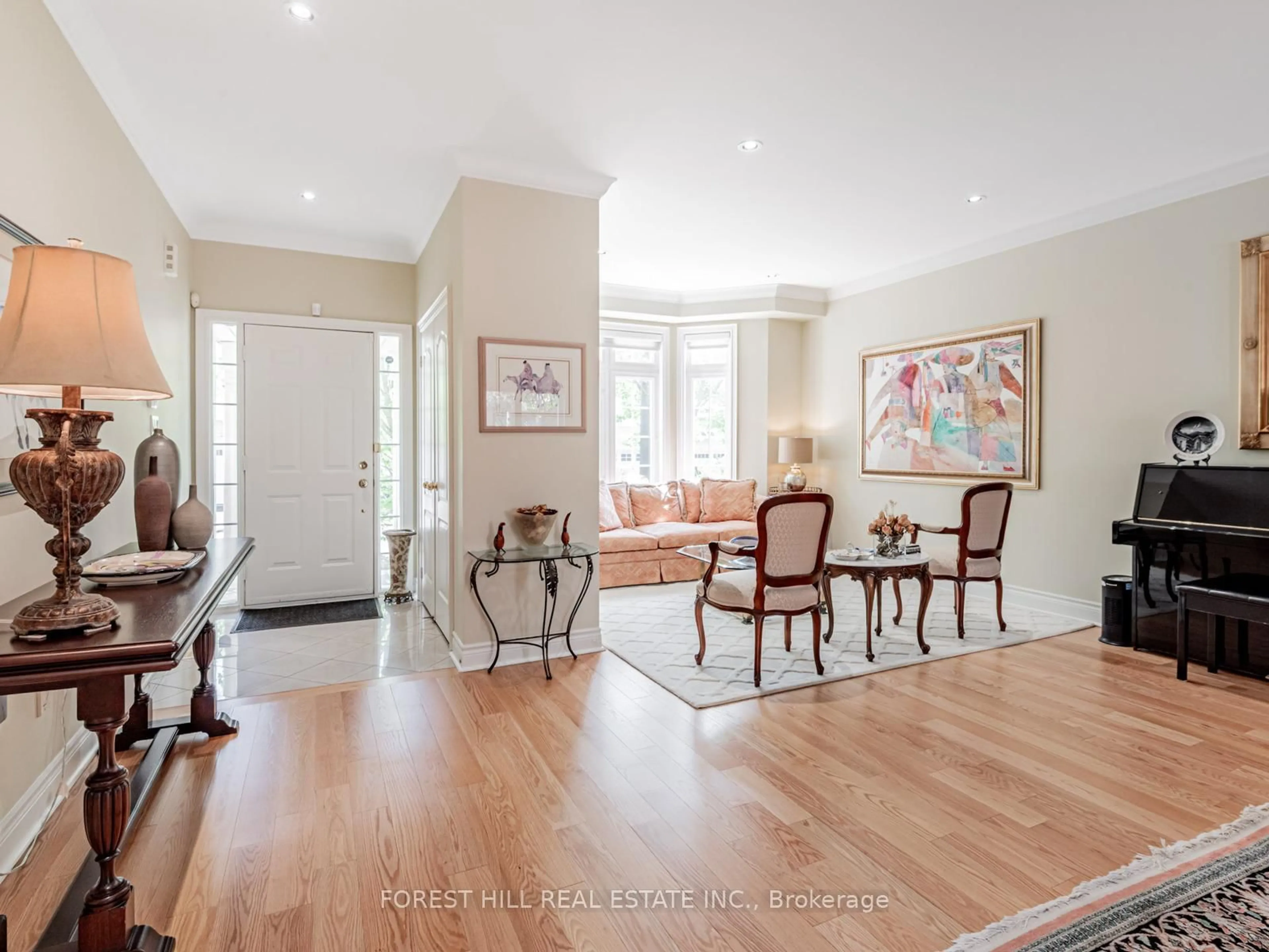 Indoor entryway for 603 Clark Ave #36, Vaughan Ontario L4J 8R2
