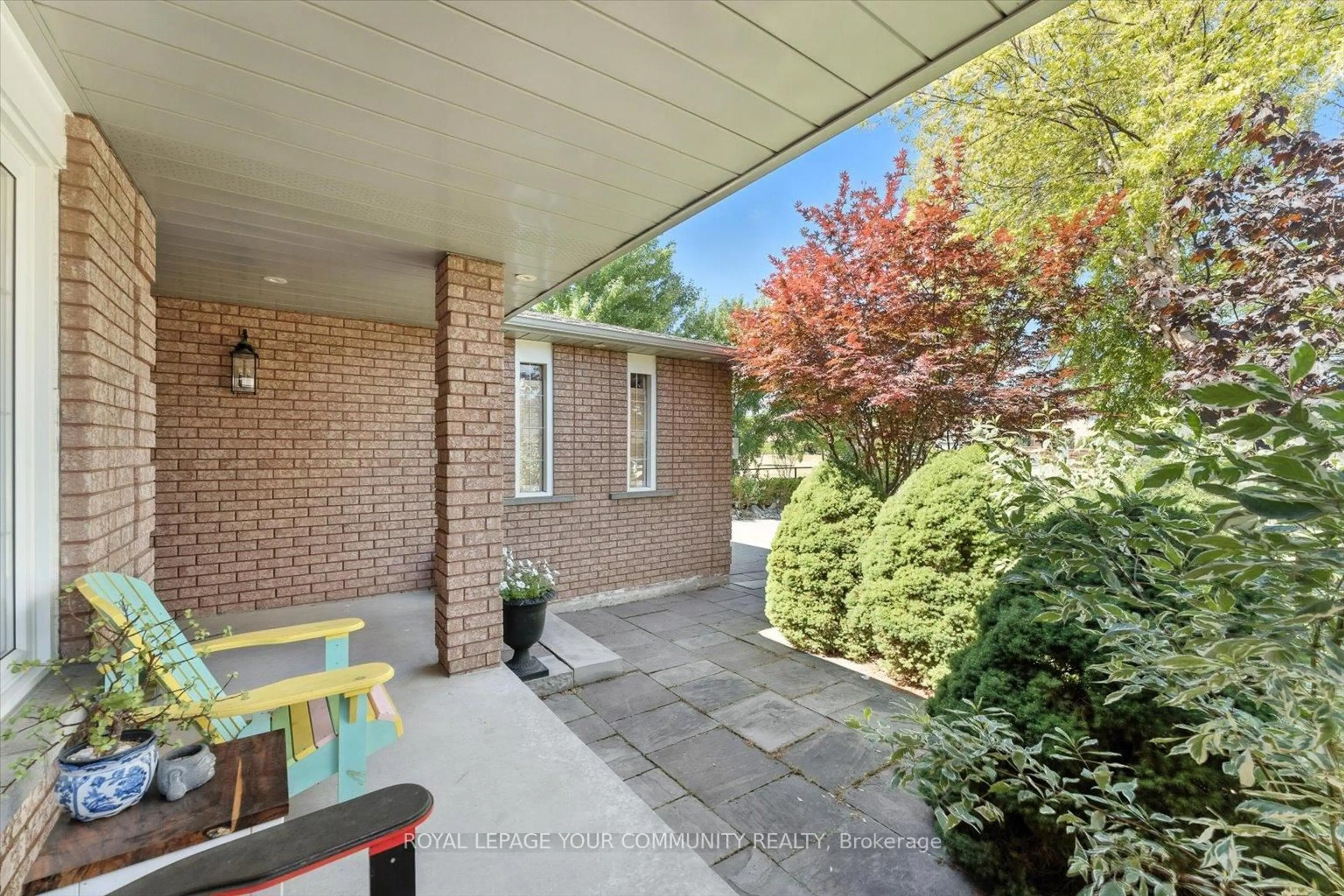 Patio, street for 196 Mapes Ave, Vaughan Ontario L4L 8R8
