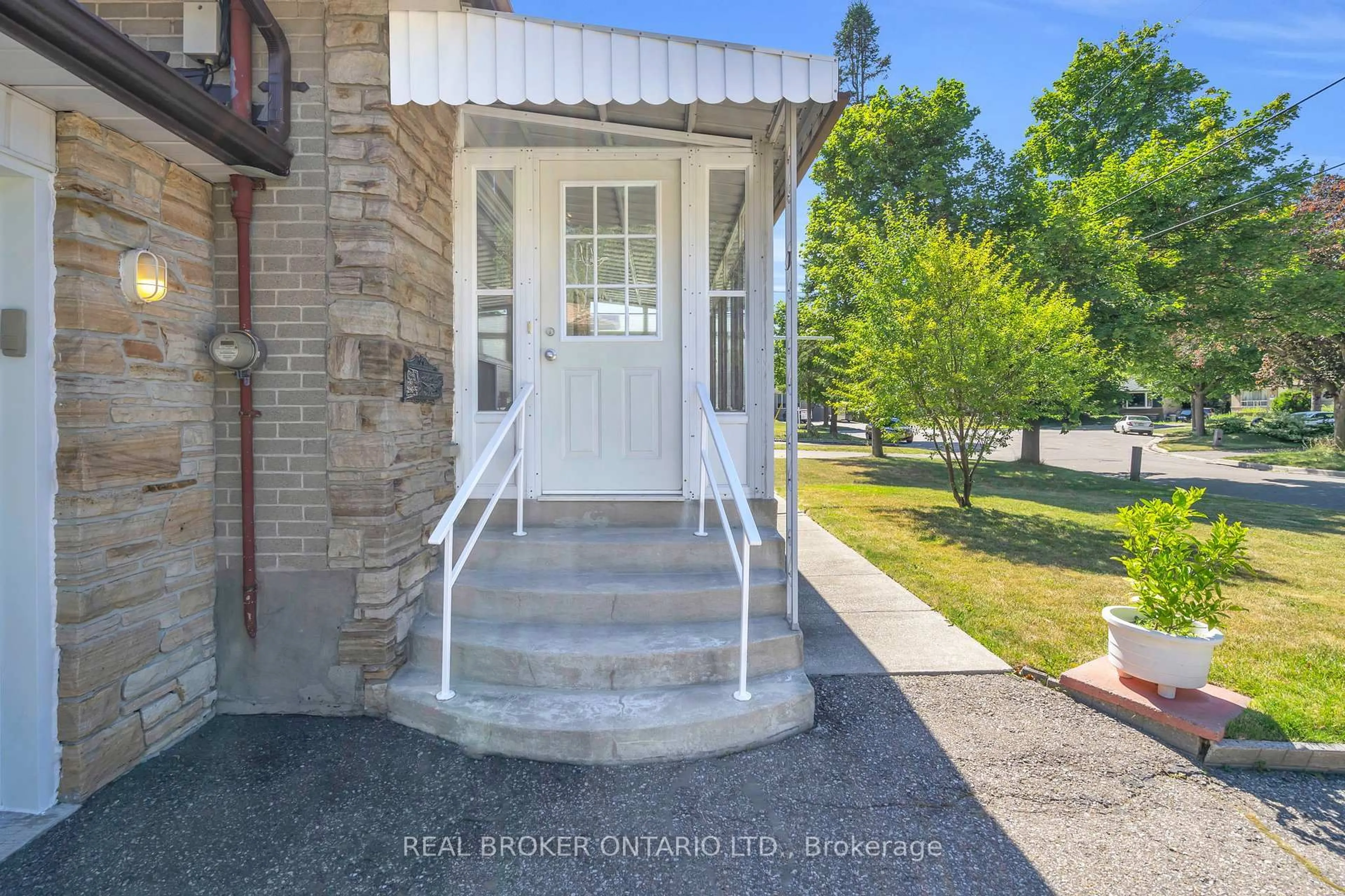 Unknown for 394 Allgood St, Richmond Hill Ontario L4C 2Z2