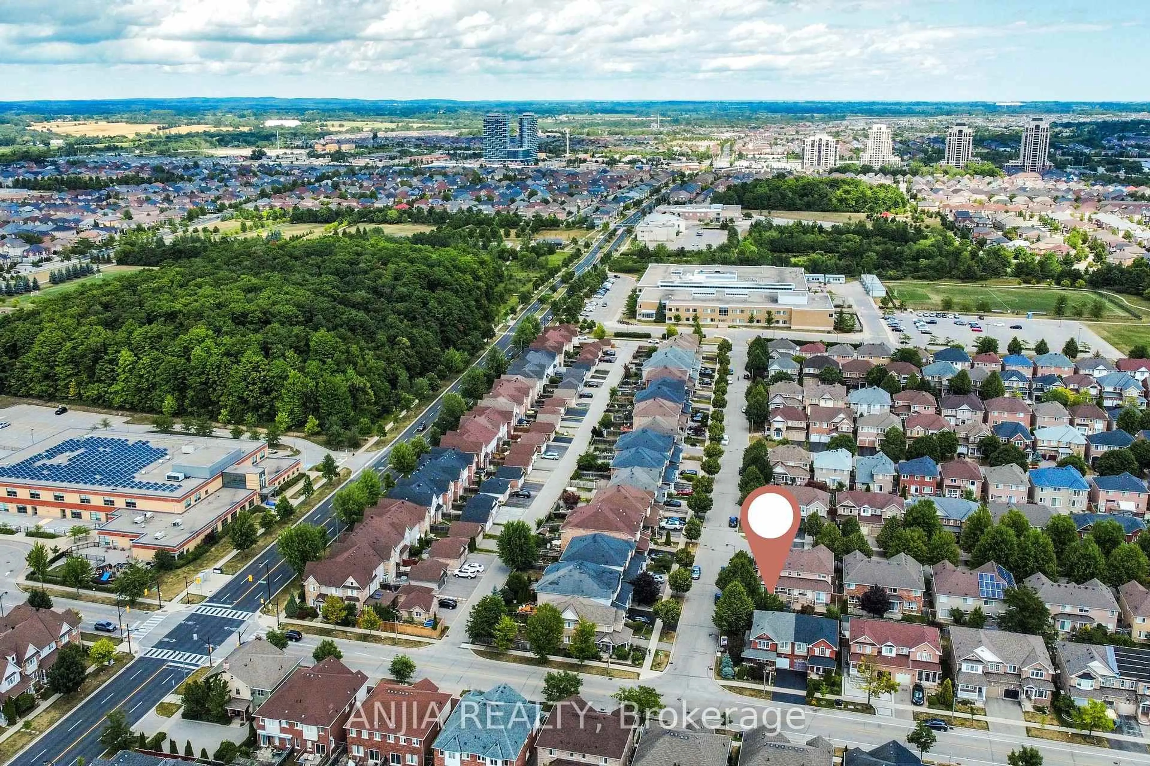 A pic from outside/outdoor area/front of a property/back of a property/a pic from drone, street for 187 Roy Rainey Ave, Markham Ontario L6E 1G6