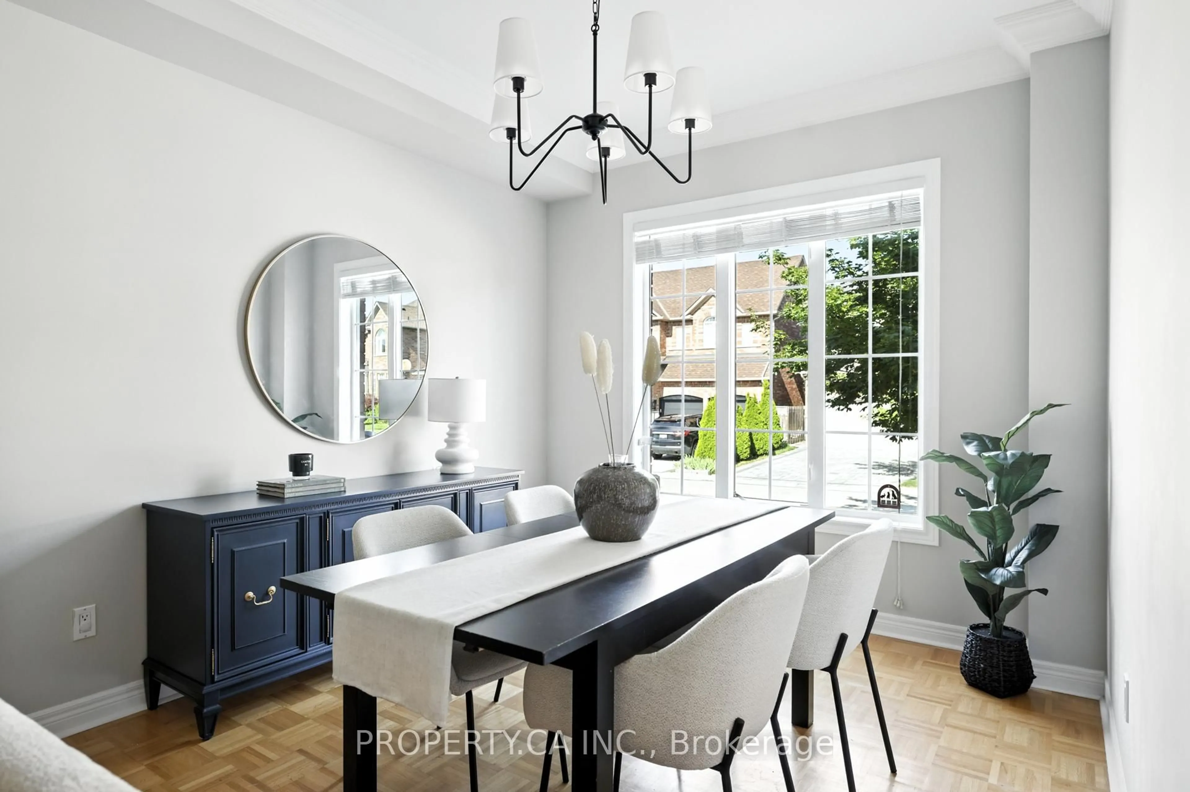 Dining room, unknown for 150 Derrywood Dr, Vaughan Ontario L4K 5S4