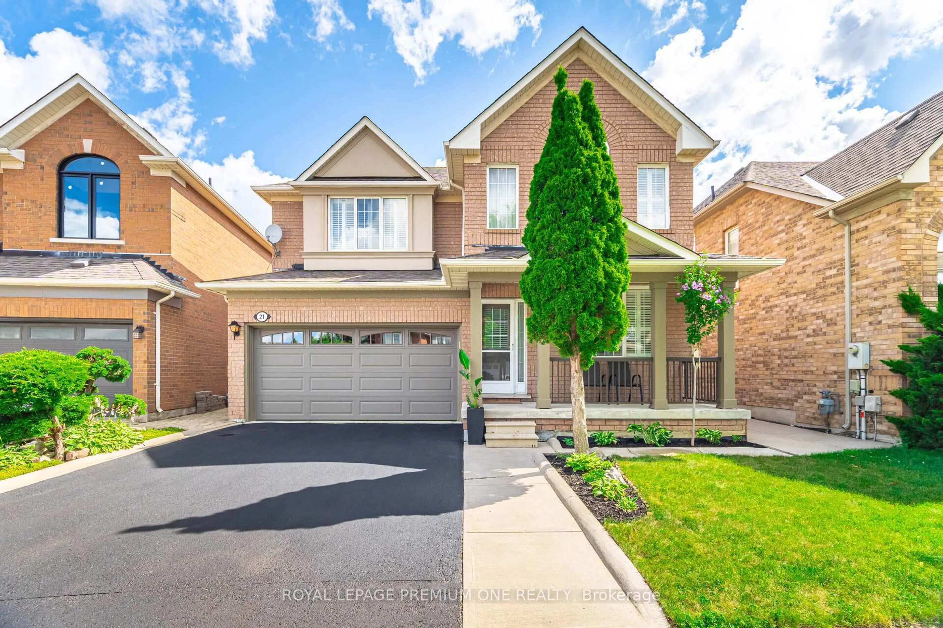 Home with brick exterior material, street for 21 Ocean Ave, Vaughan Ontario L6A 2X7