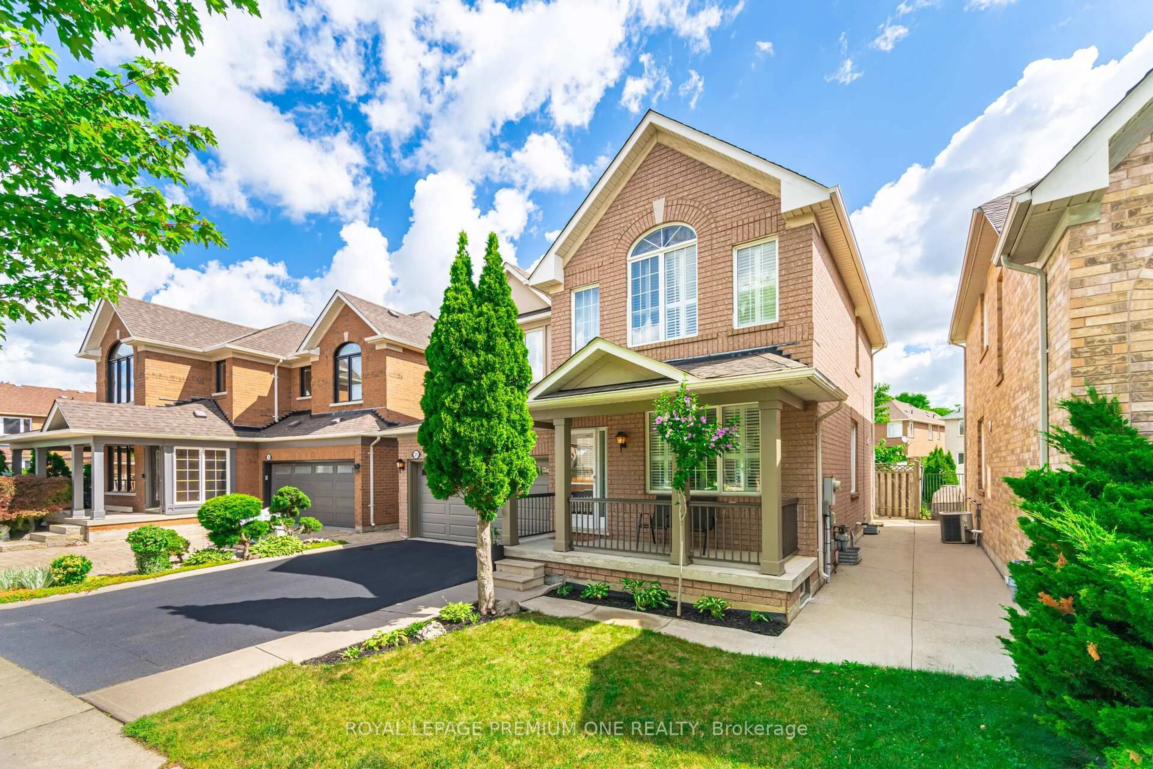 Home with brick exterior material, street for 21 Ocean Ave, Vaughan Ontario L6A 2X7