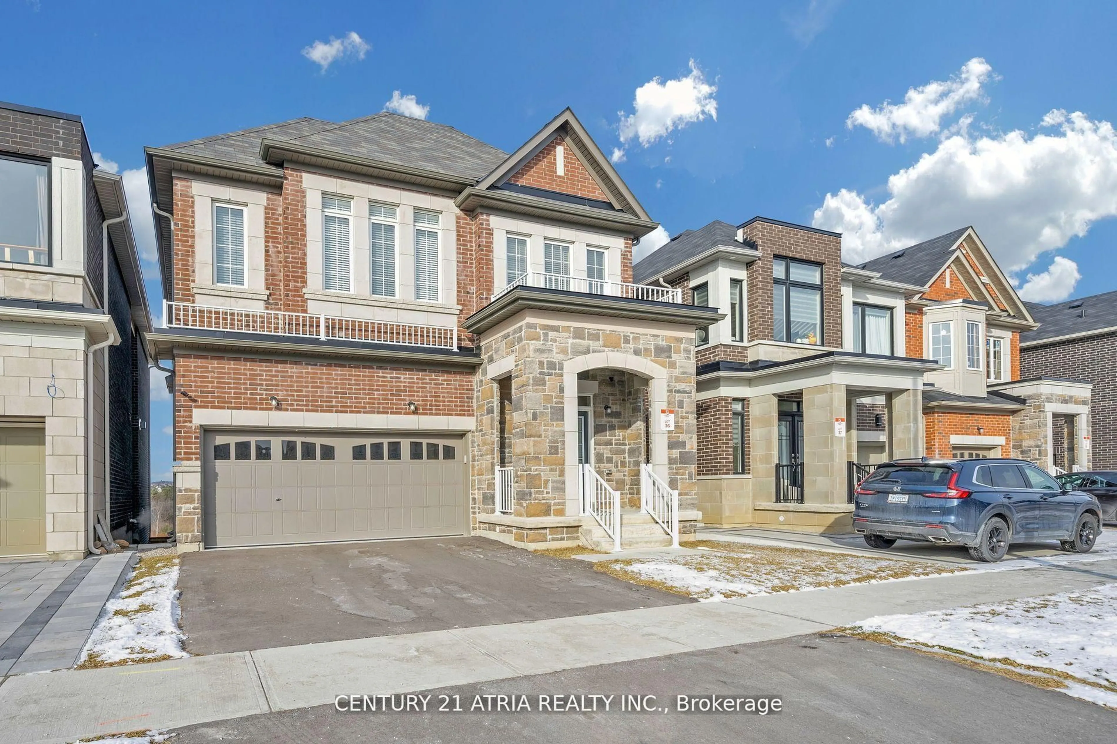 Home with brick exterior material, street for 156 Hartney Dr, Richmond Hill Ontario L4S 0L1