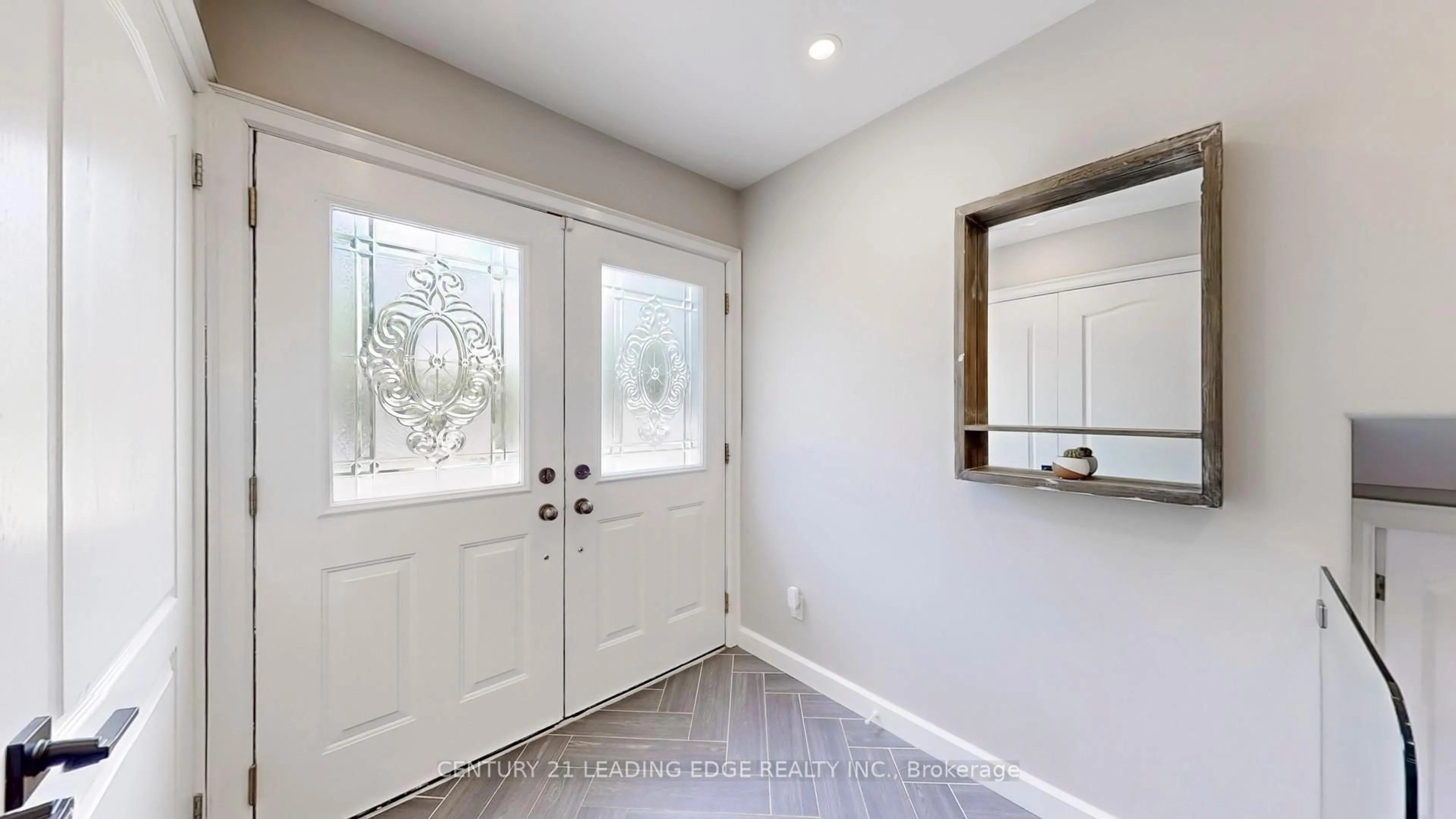 Indoor entryway for 29 Sir Caradoc Pl, Markham Ontario L3P 2X5