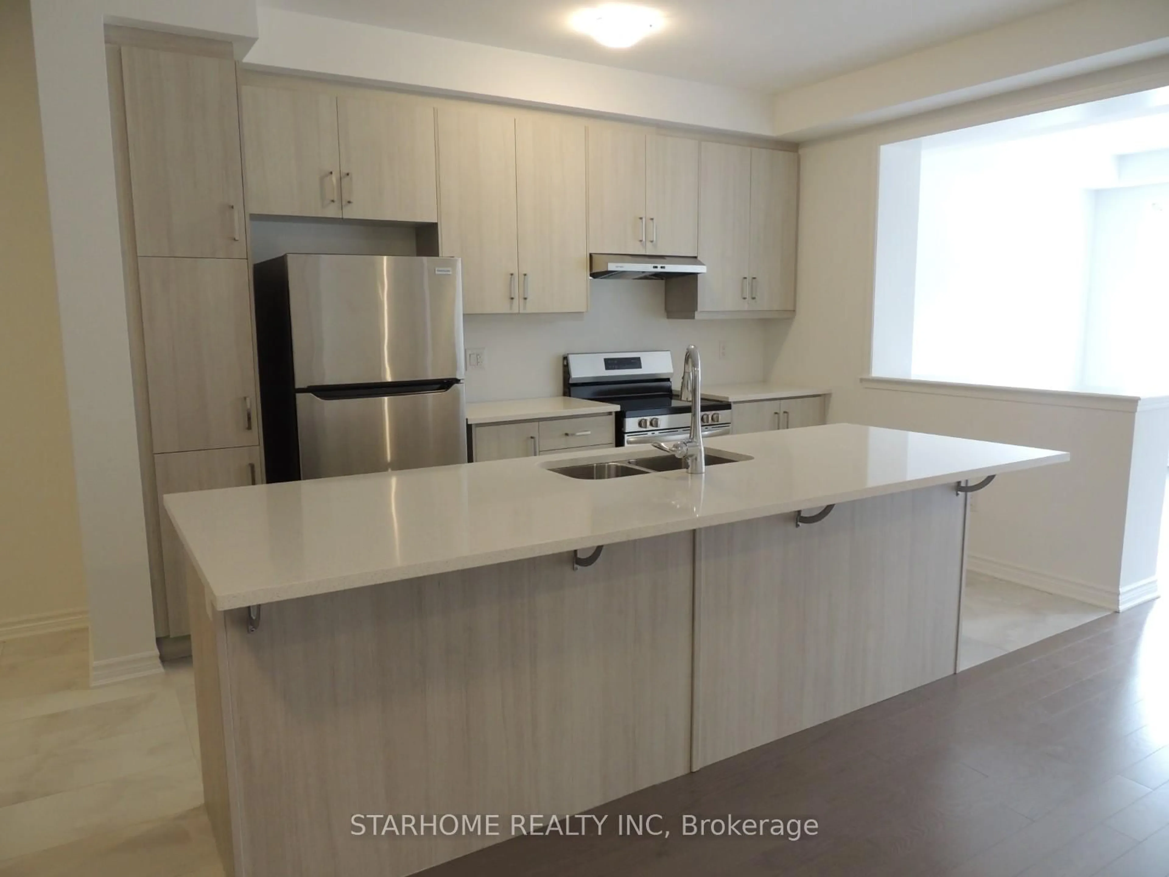 Standard kitchen, unknown for 11 Avani Ave, Markham Ontario L6C 3M4