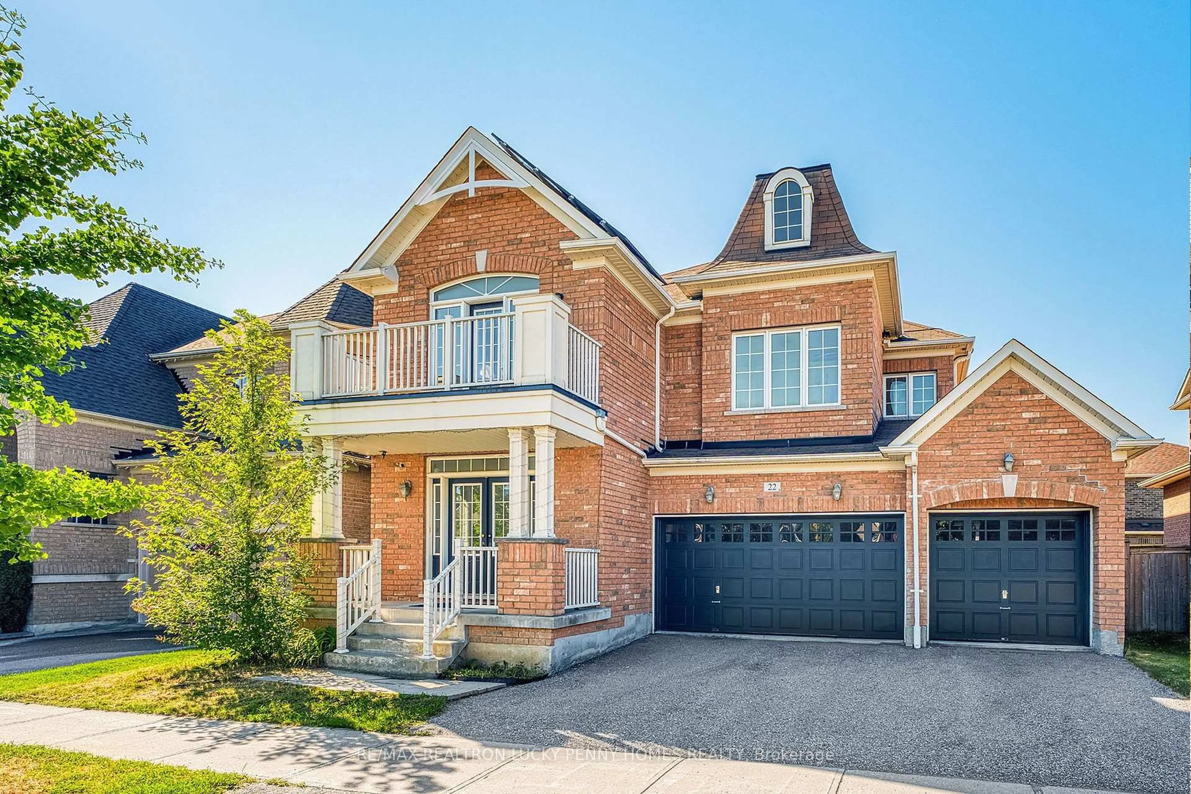 Home with brick exterior material, street for 22 Greenbury Crt Crt, Whitchurch-Stouffville Ontario L4A 0S1