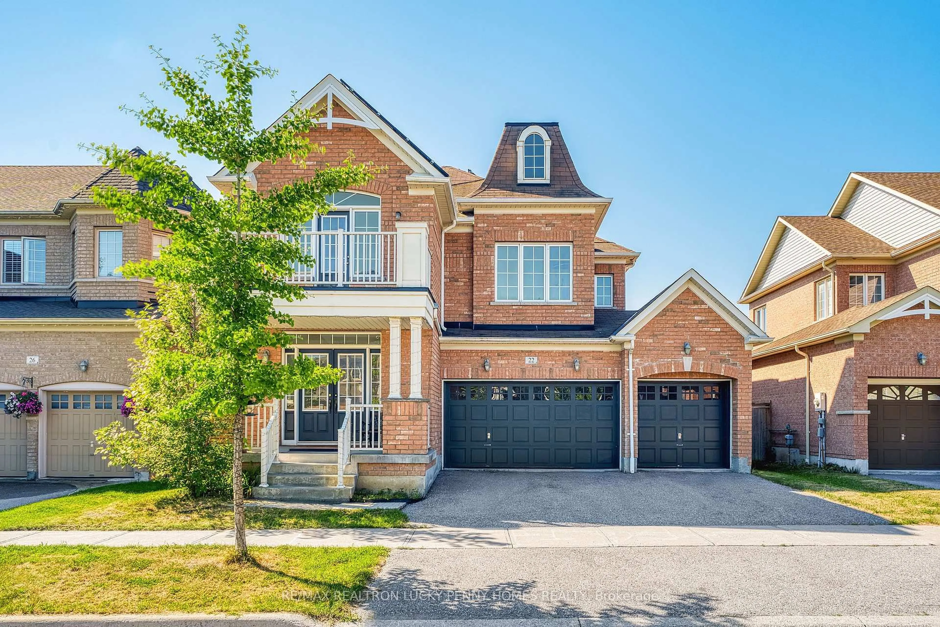 Home with brick exterior material, street for 22 Greenbury Crt Crt, Whitchurch-Stouffville Ontario L4A 0S1