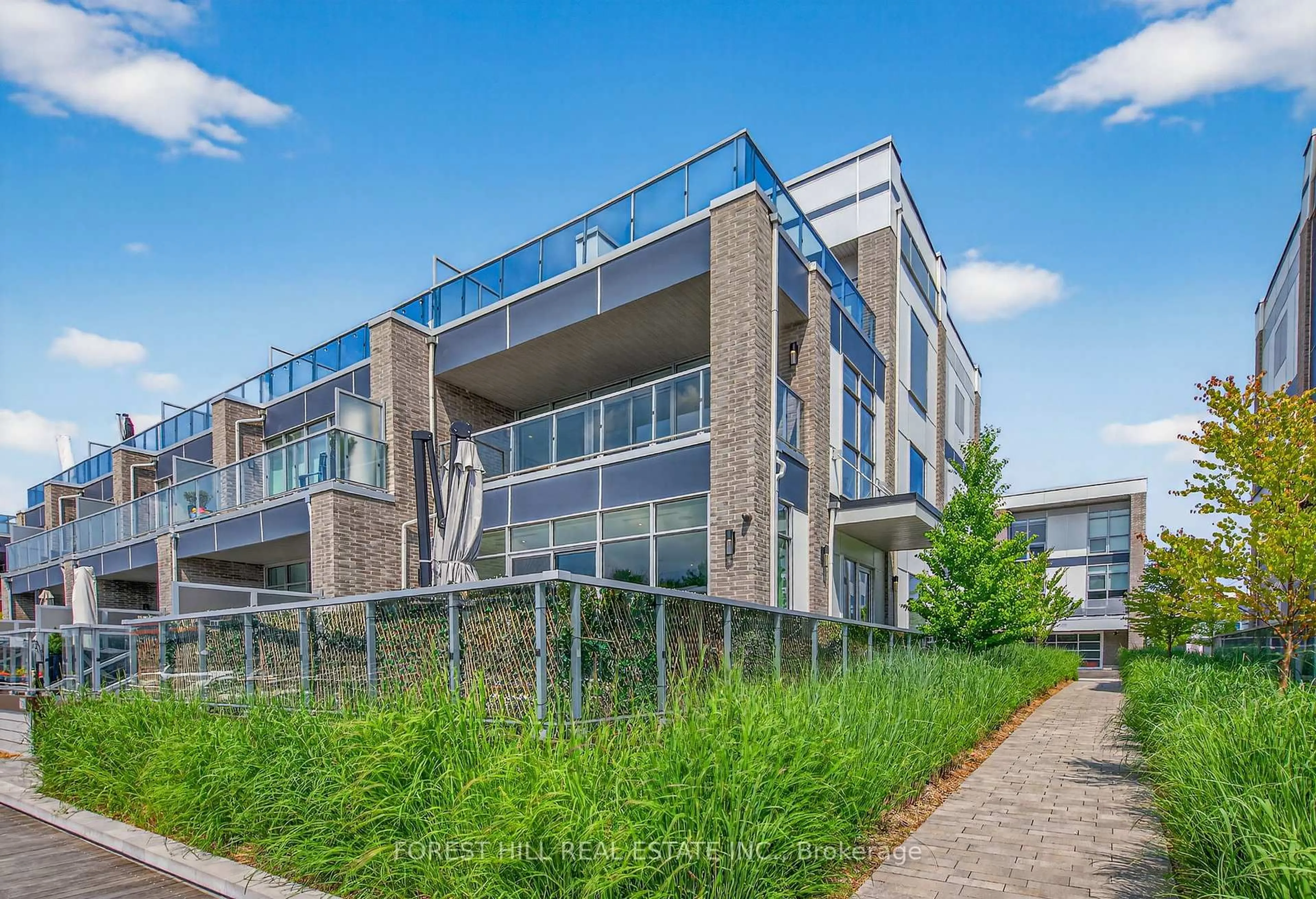 Home with brick exterior material, building for 3756 Ferretti Crt, Innisfil Ontario L9S 0N6