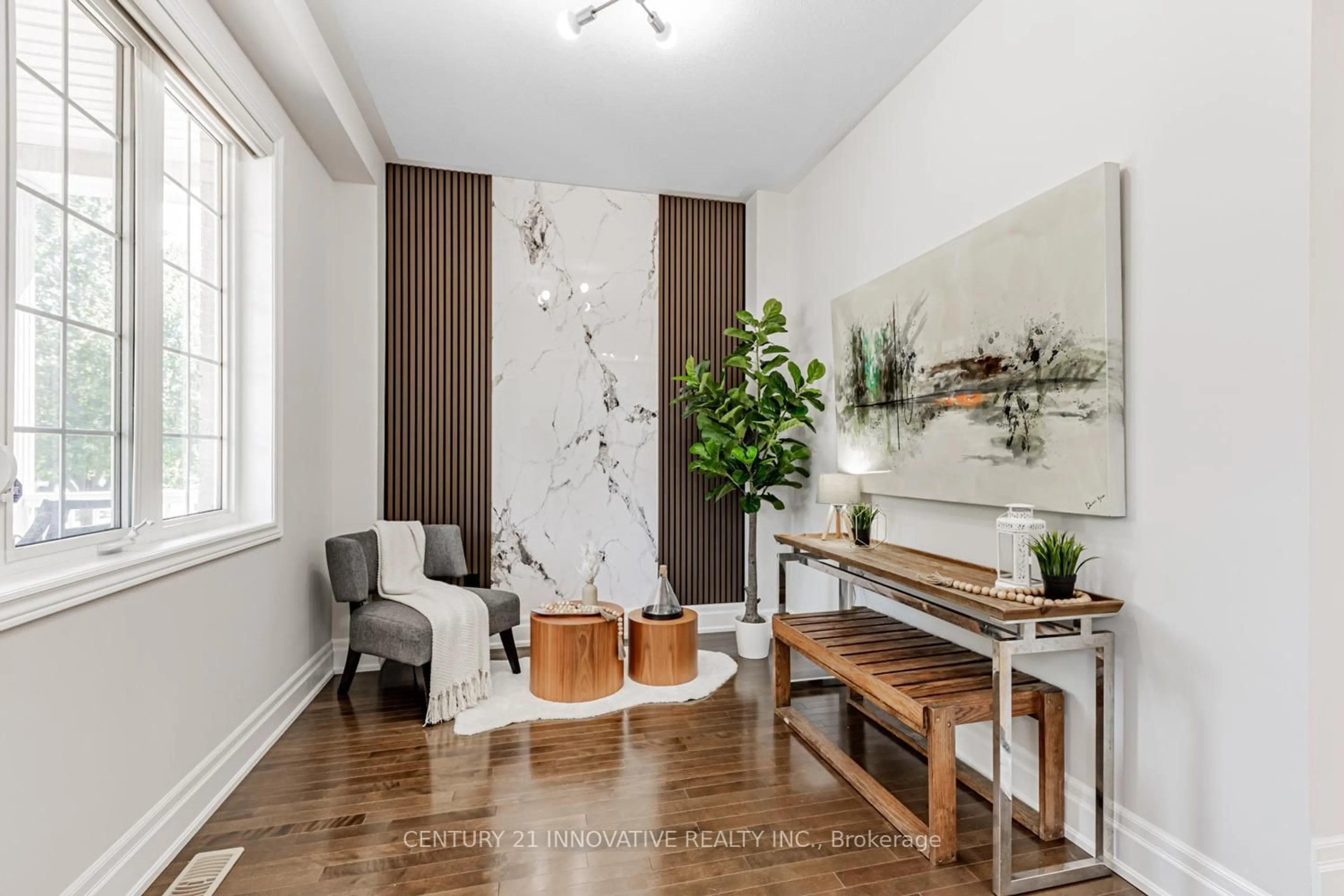 Indoor entryway for 7 Stonechurch Cres, Markham Ontario L6B 0L3