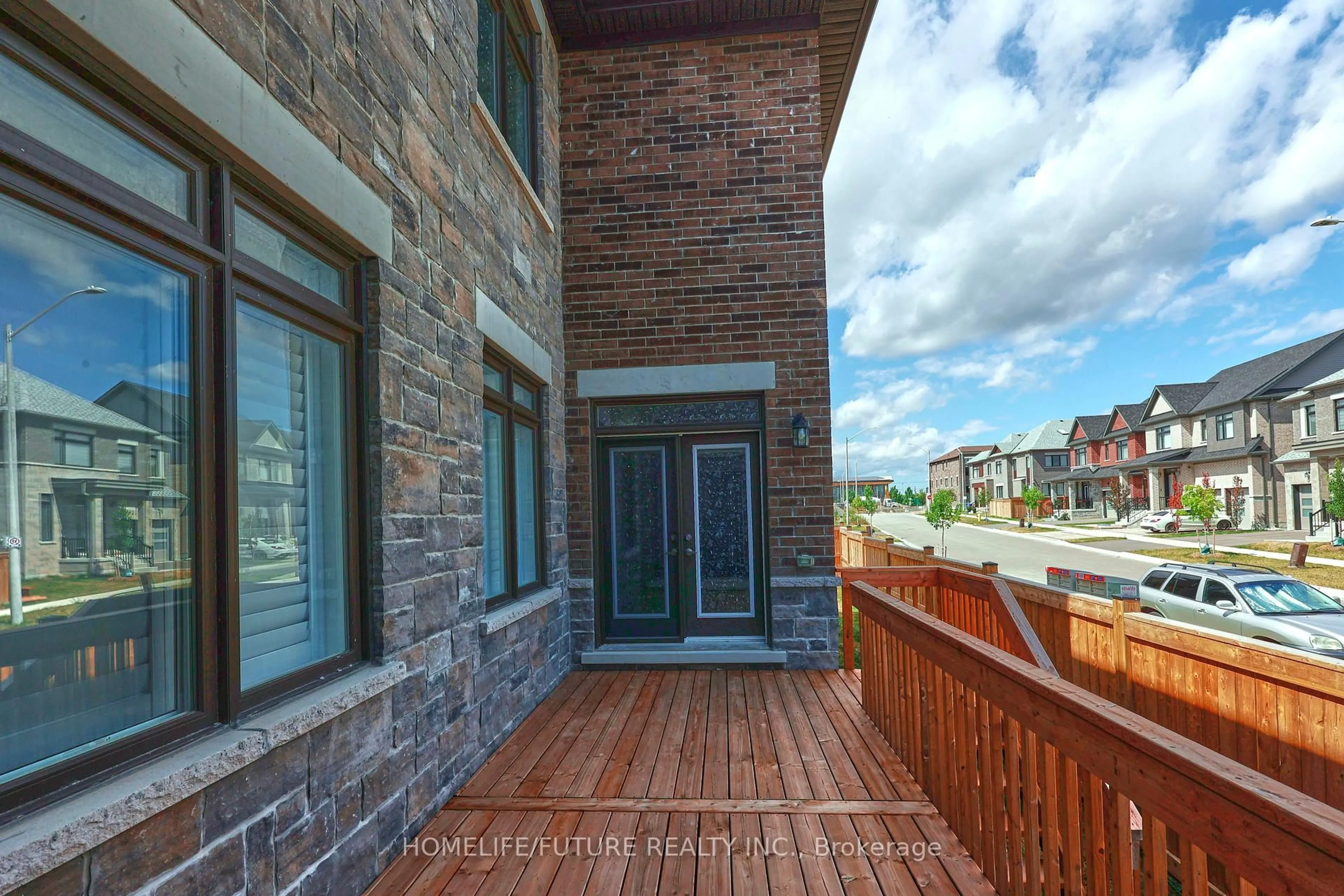 Home with brick exterior material, street for 28 Jinnah Ave, Markham Ontario L3S 0G2