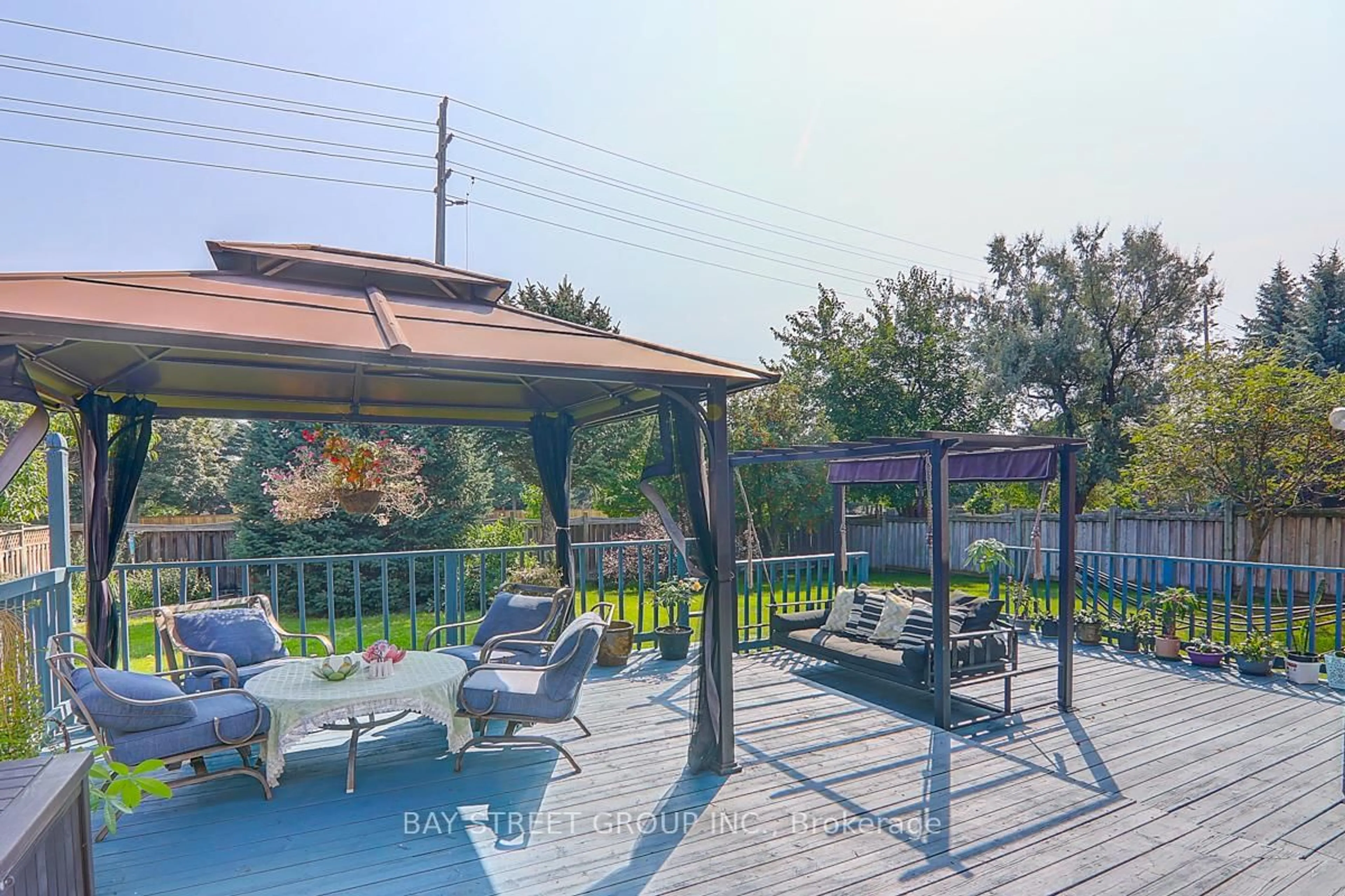 Patio, water/lake/river/ocean view for 39 Calderbridge Cres, Markham Ontario L3R 9M5