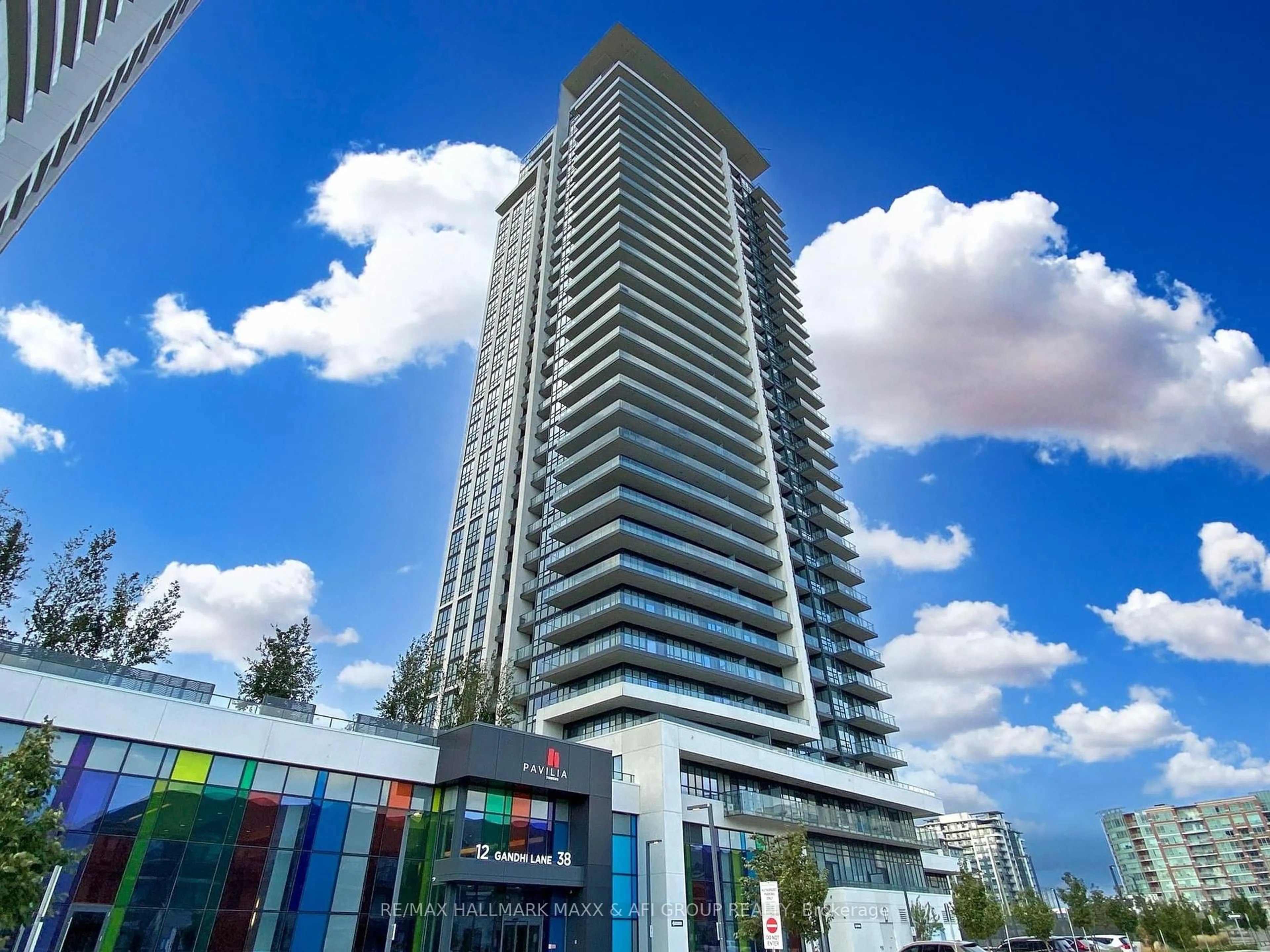 Indoor foyer for 12 Gandhi Lane #1207, Markham Ontario L3T 0G8