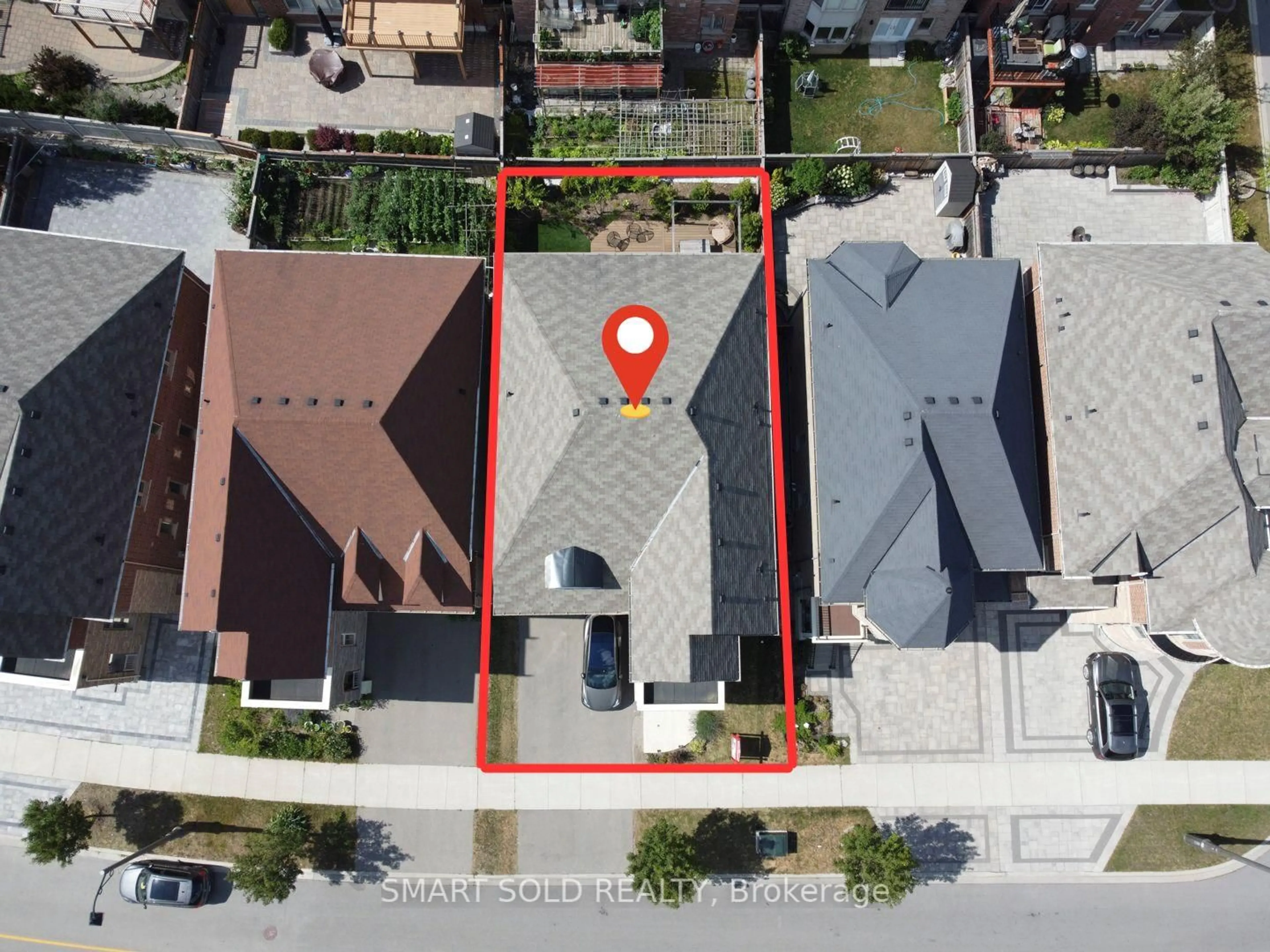 A pic from outside/outdoor area/front of a property/back of a property/a pic from drone, street for 16 Beckett Ave, Markham Ontario L6C 1N7