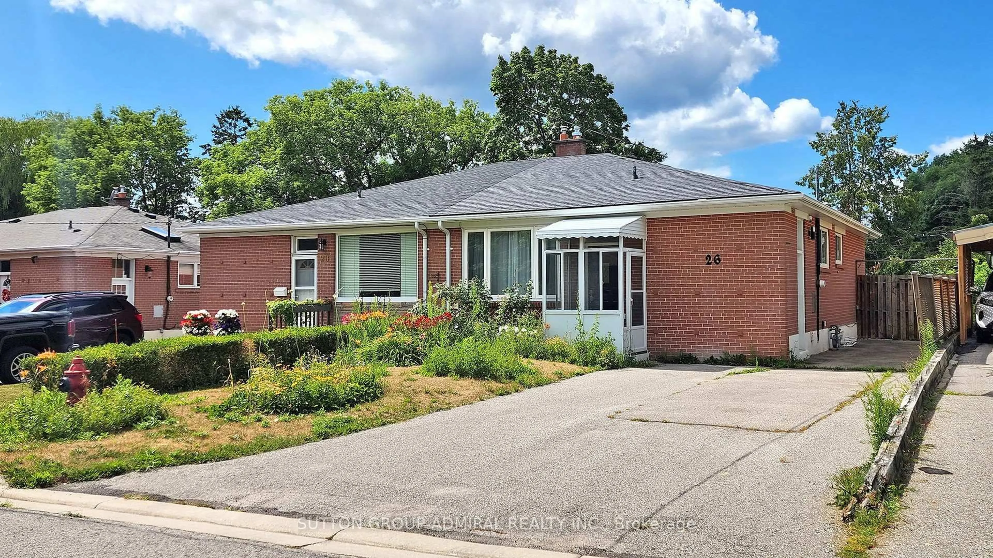 Home with brick exterior material, street for 26 Davis Rd, Aurora Ontario L4G 2B6
