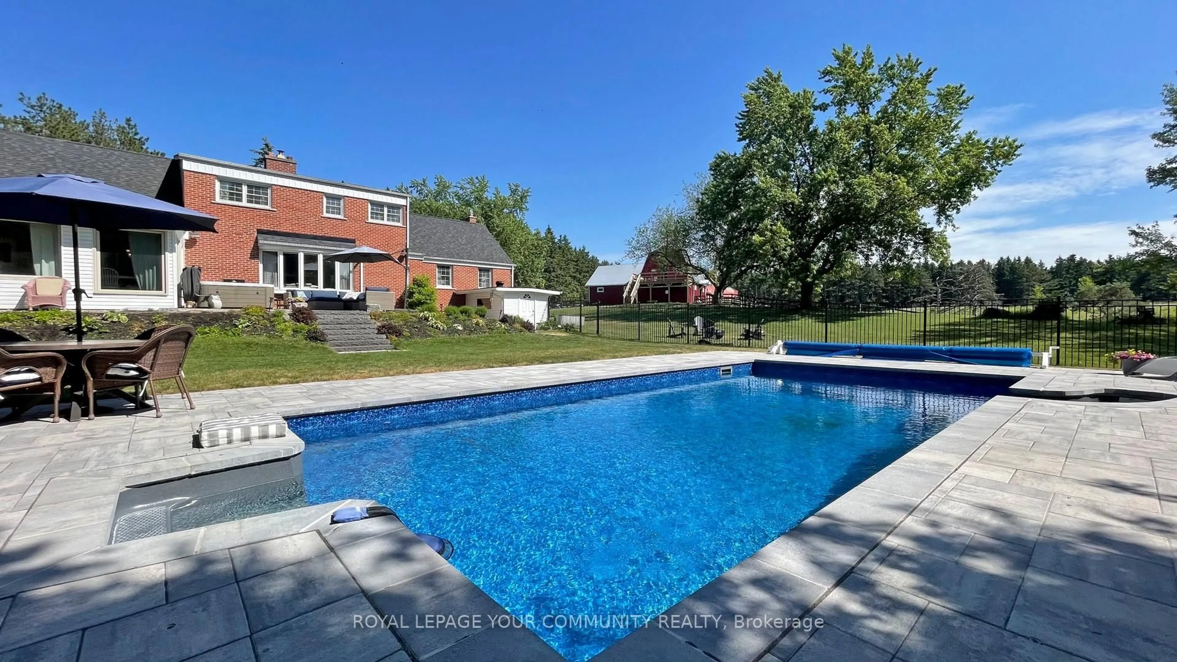 Pool for 14574 Mccowan Rd, Whitchurch-Stouffville Ontario L4A 4E6