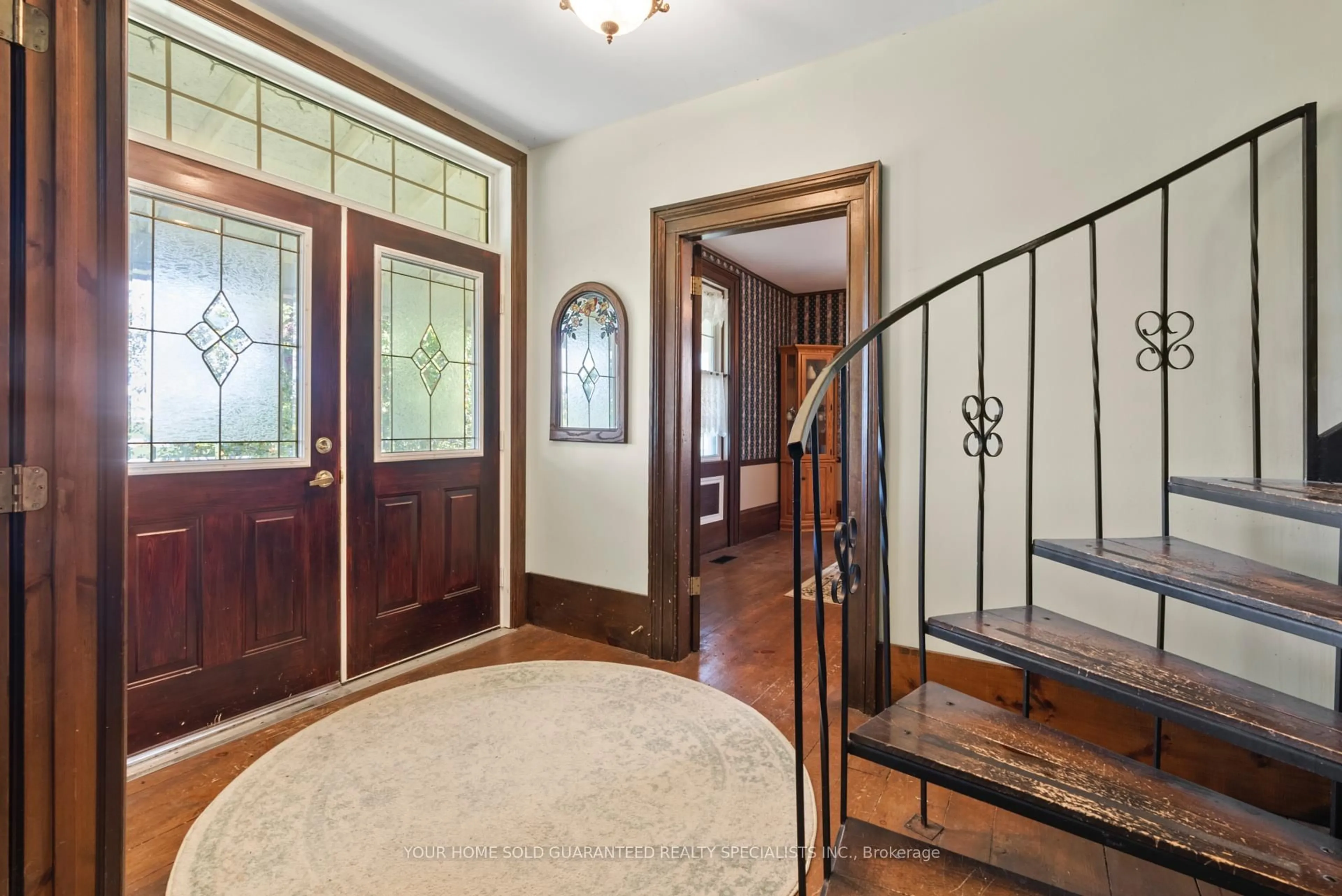 Indoor entryway for 3440 Highway 27, Bradford West Gwillimbury Ontario L3Z 3X1