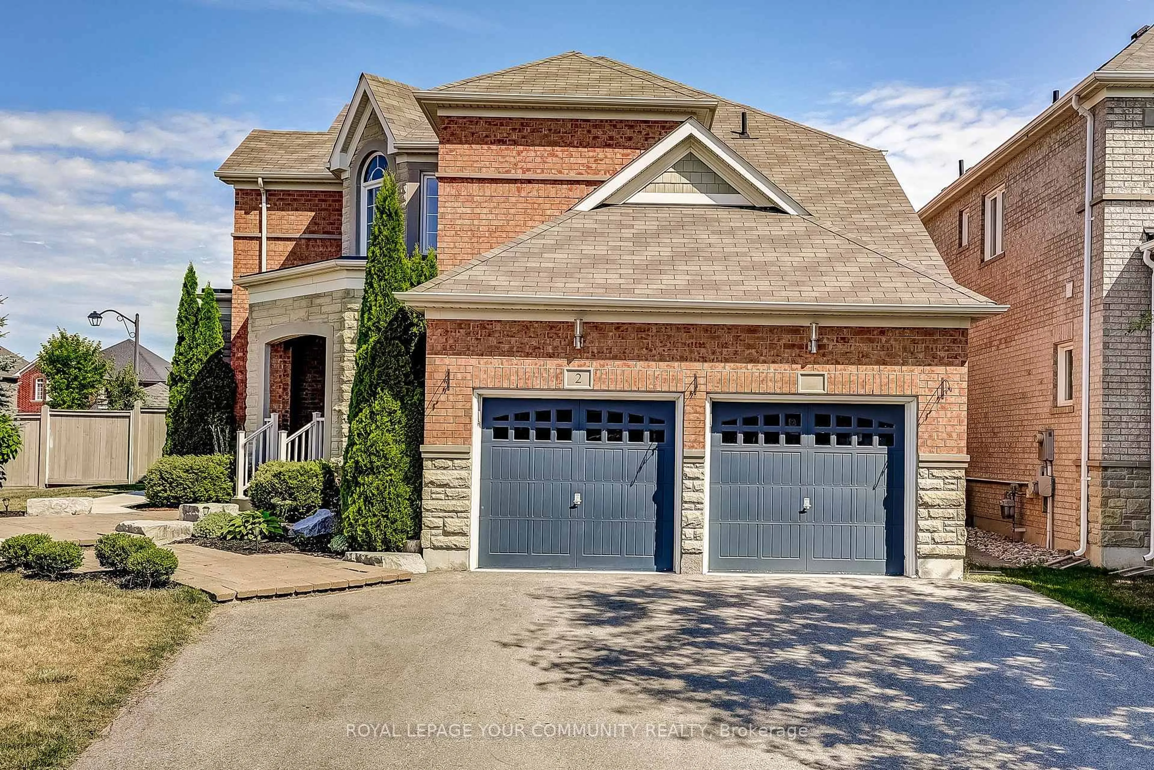 Home with brick exterior material, street for 2 Green Darner Tr, Bradford West Gwillimbury Ontario L3Z 0M1