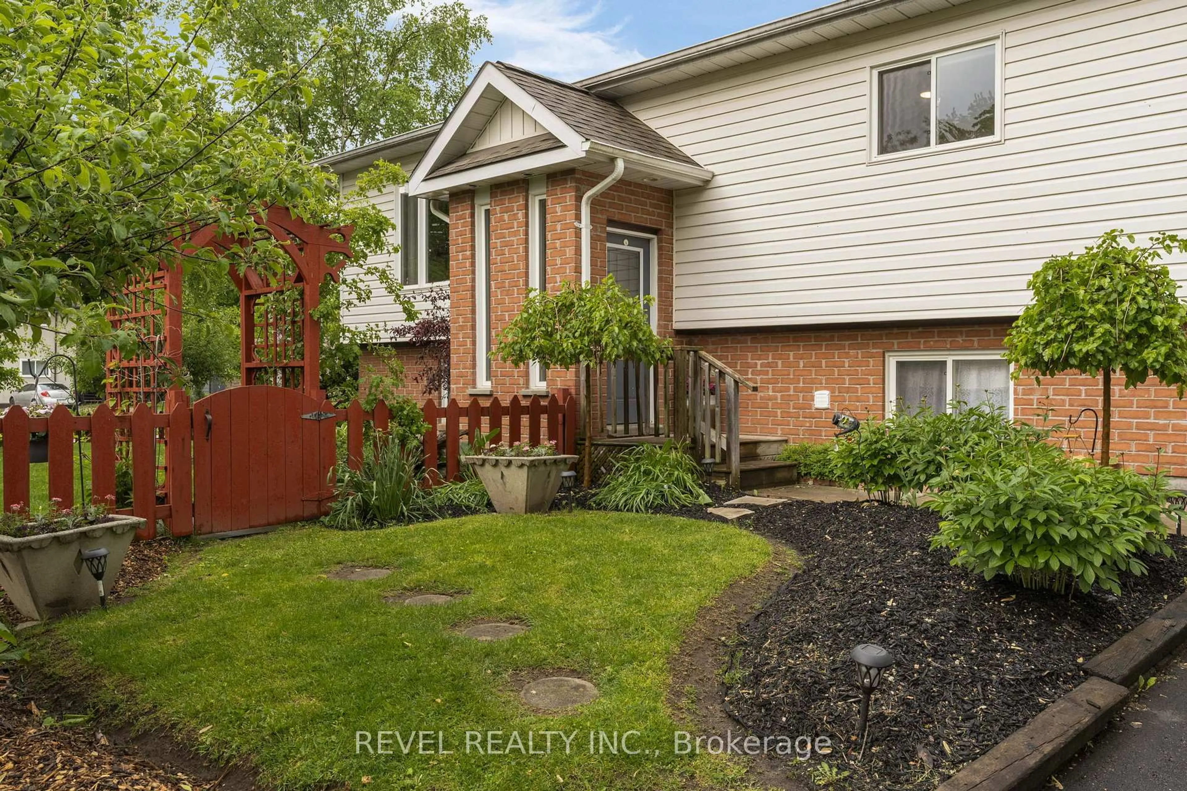 Home with brick exterior material, street for 6 Park Rd, Essa Ontario L0M 1B2