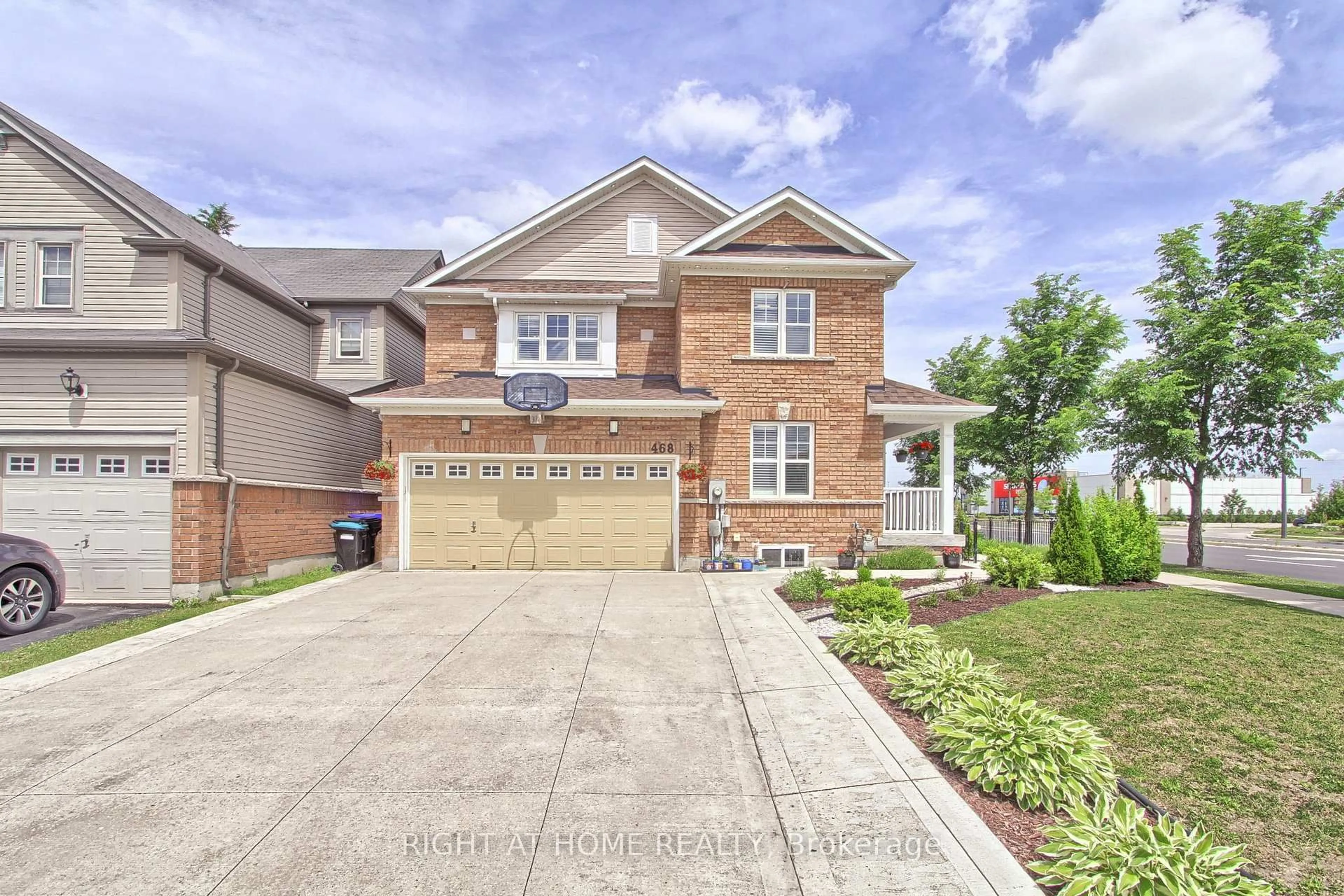 Home with brick exterior material, street for 468 Langford Blvd, Bradford West Gwillimbury Ontario L3Z 0K8