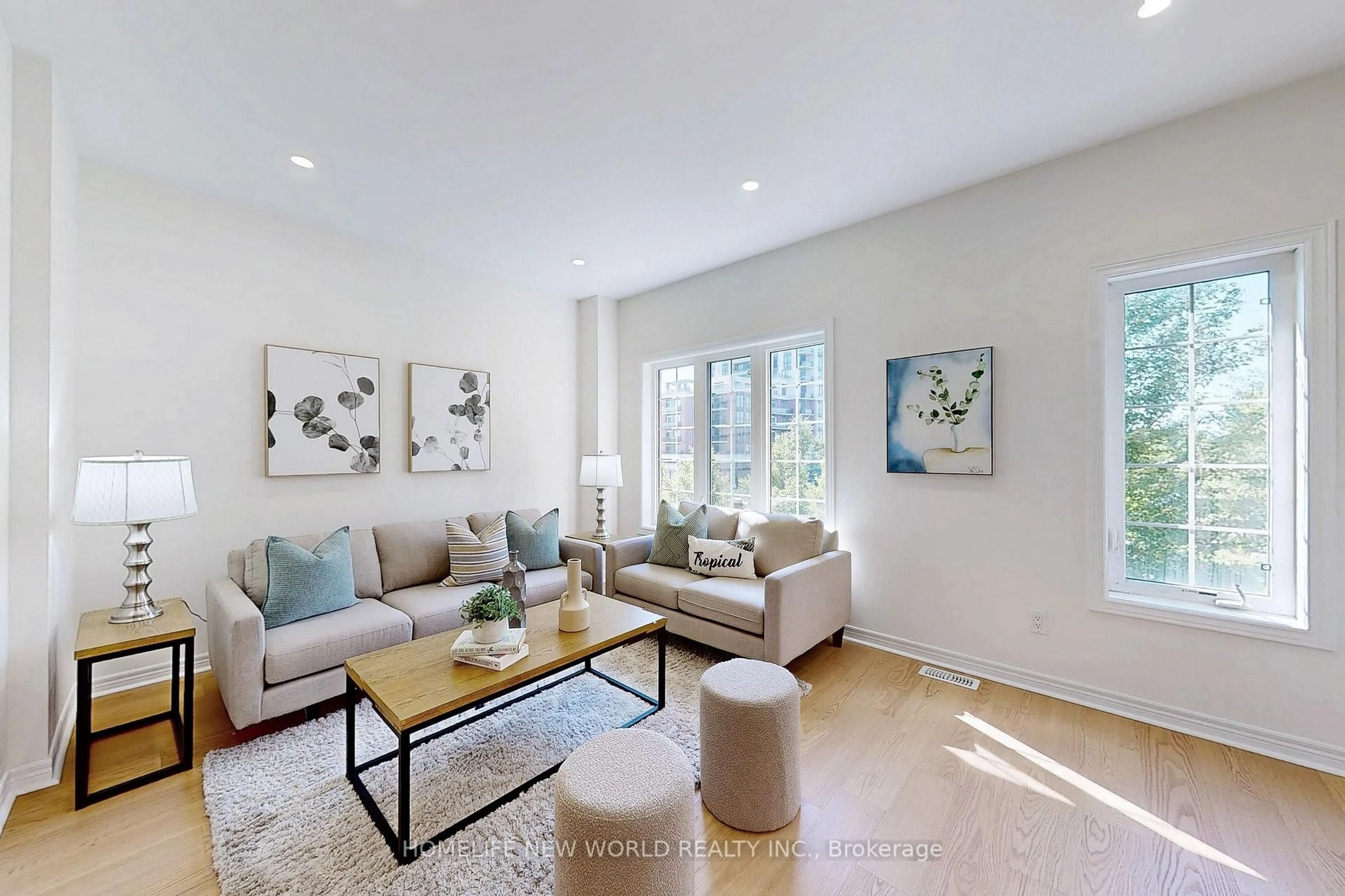 Living room with furniture, unknown for 40 Battista Perri Dr, Markham Ontario L6E 0R6