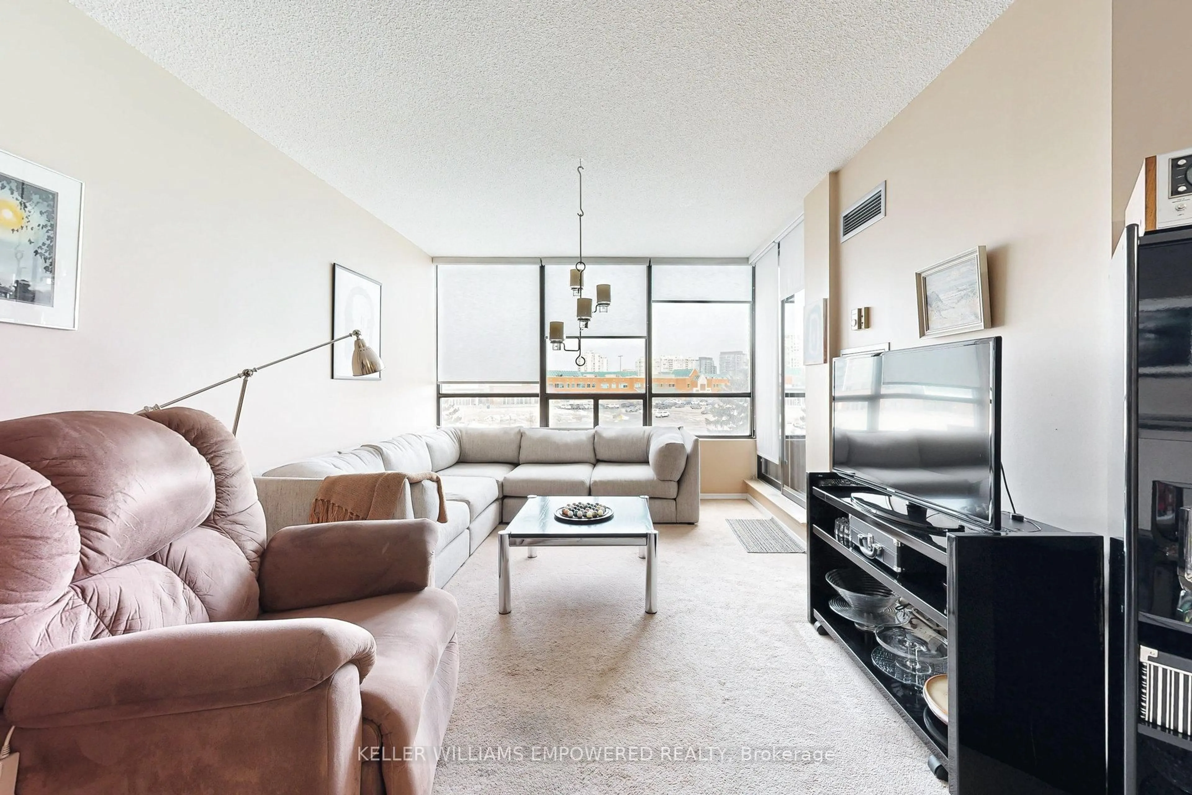 Living room with furniture, unknown for 7460 Bathurst St #401, Vaughan Ontario L4J 7K9