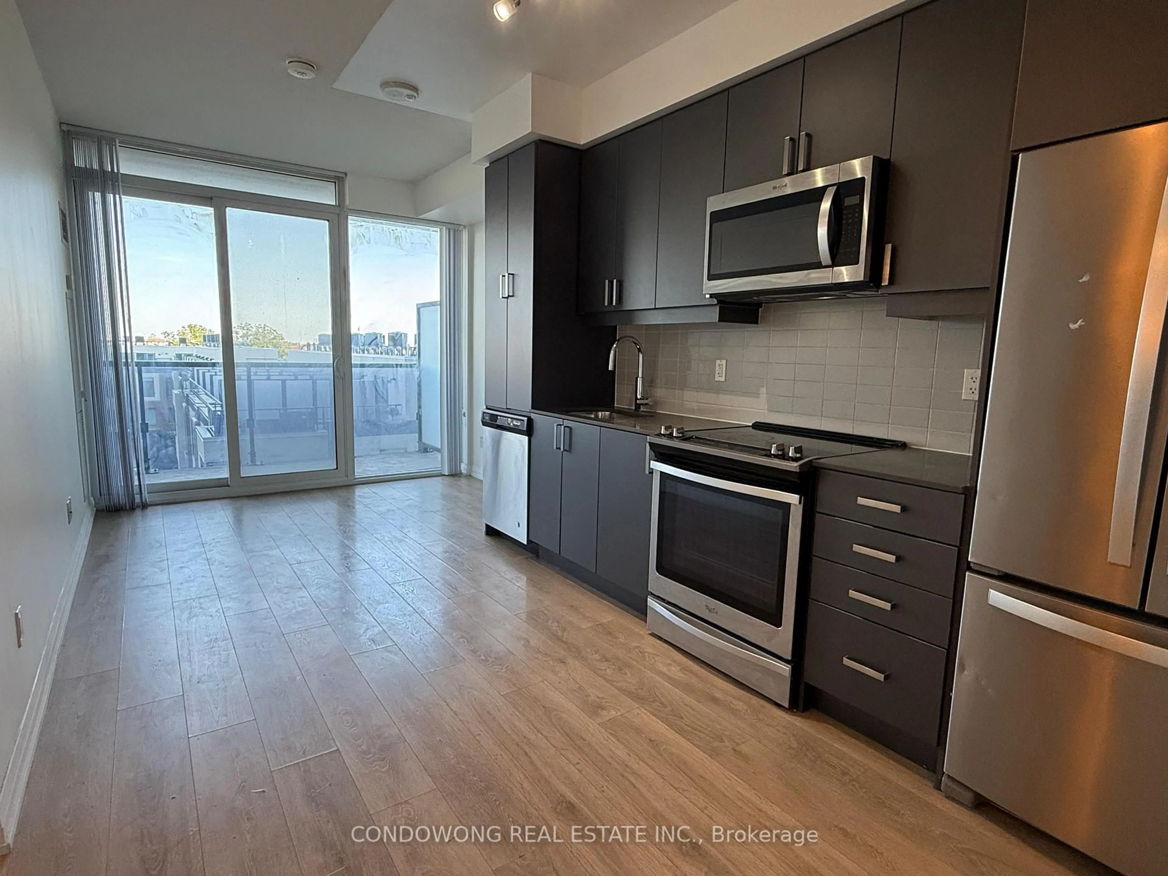 Standard kitchen, unknown for 7895 Jane St #301, Vaughan Ontario L4K 0K2