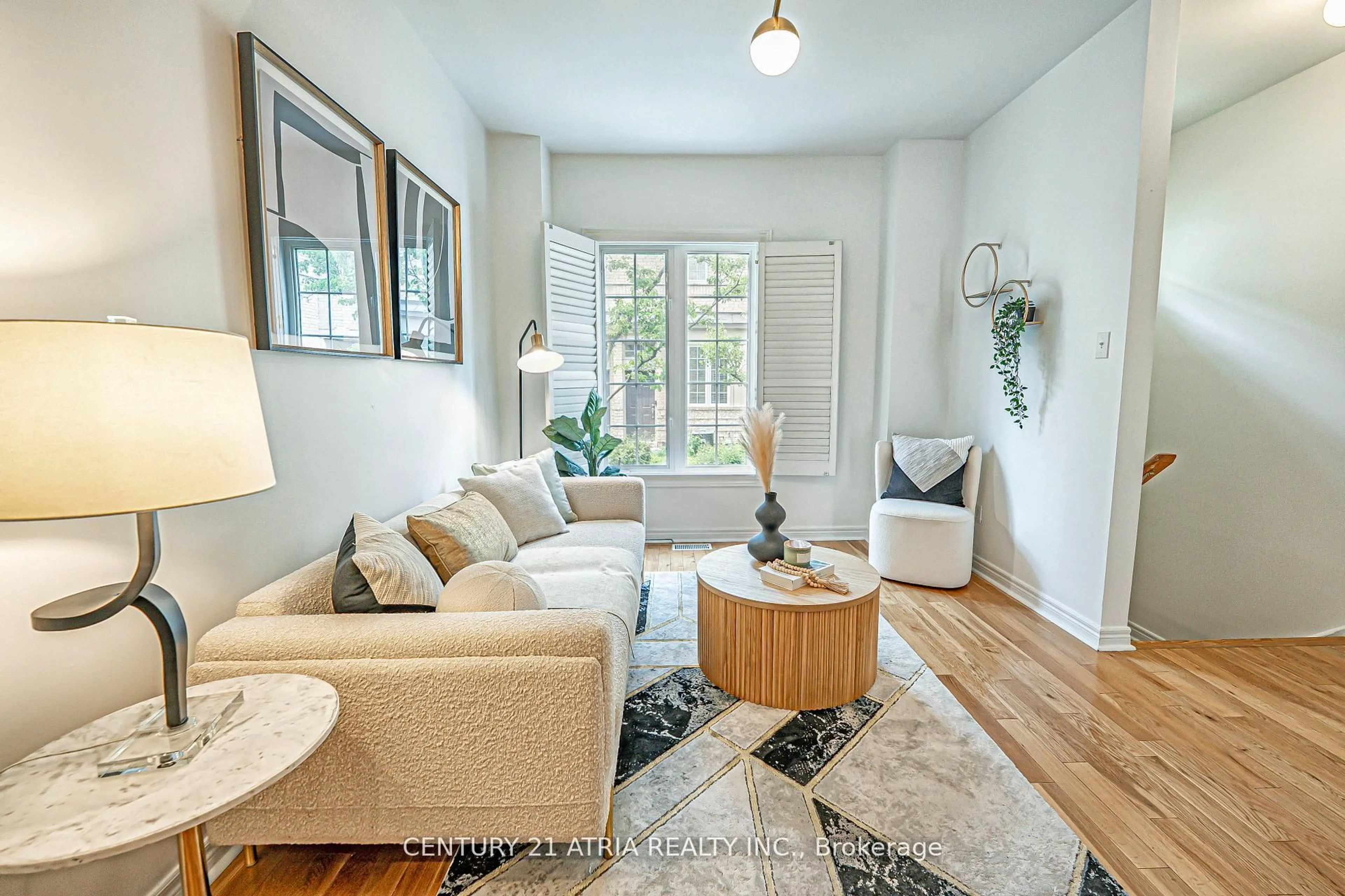 Living room with furniture, unknown for 23 Observatory Lane #91, Richmond Hill Ontario L4C 0M7