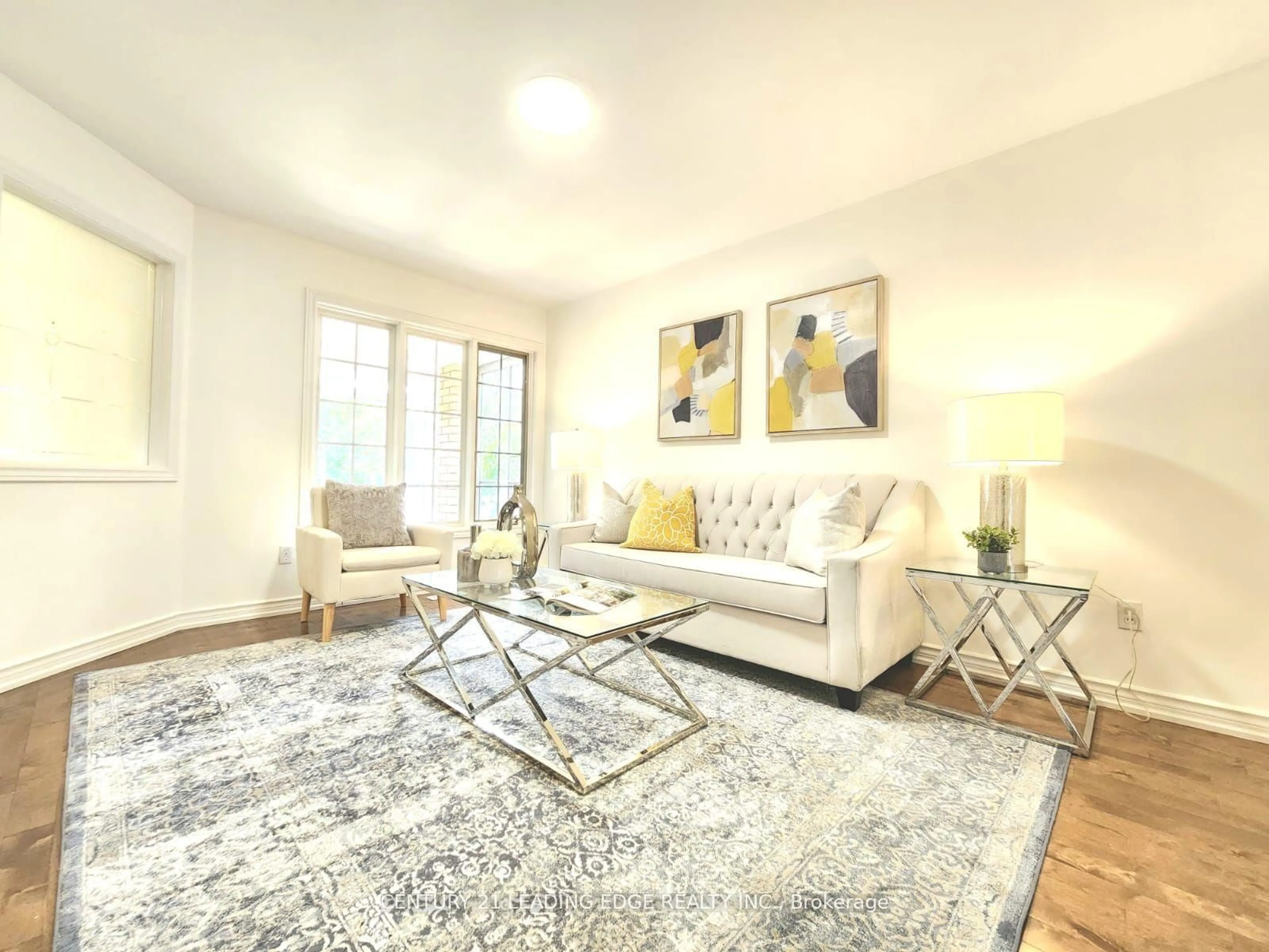 Living room with furniture, unknown for 86 Quince Cres, Markham Ontario L3S 3T2