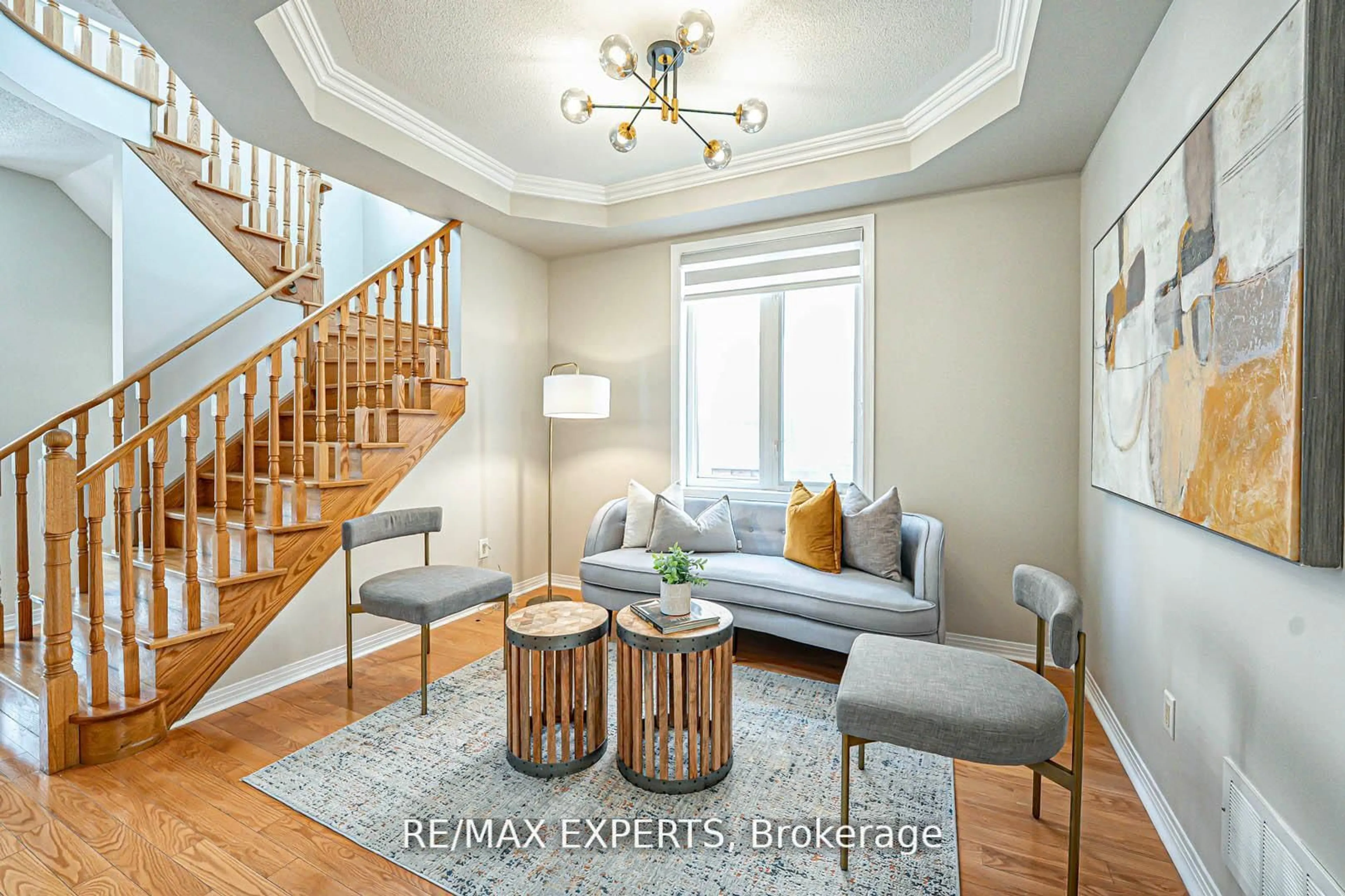 Indoor entryway for 187 Hopecrest Rd, Markham Ontario L6C 2V6