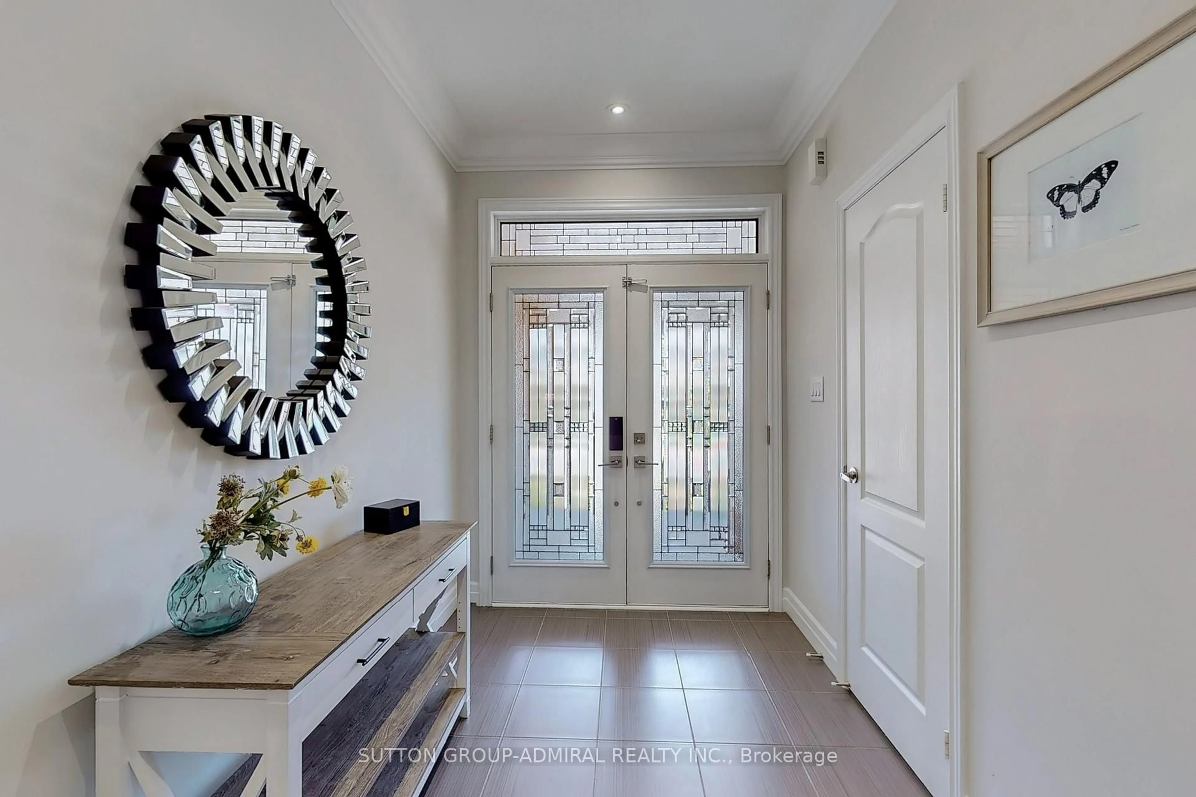 Indoor entryway for 149 Blue Dasher Blvd, Bradford West Gwillimbury Ontario L3Z 0H3