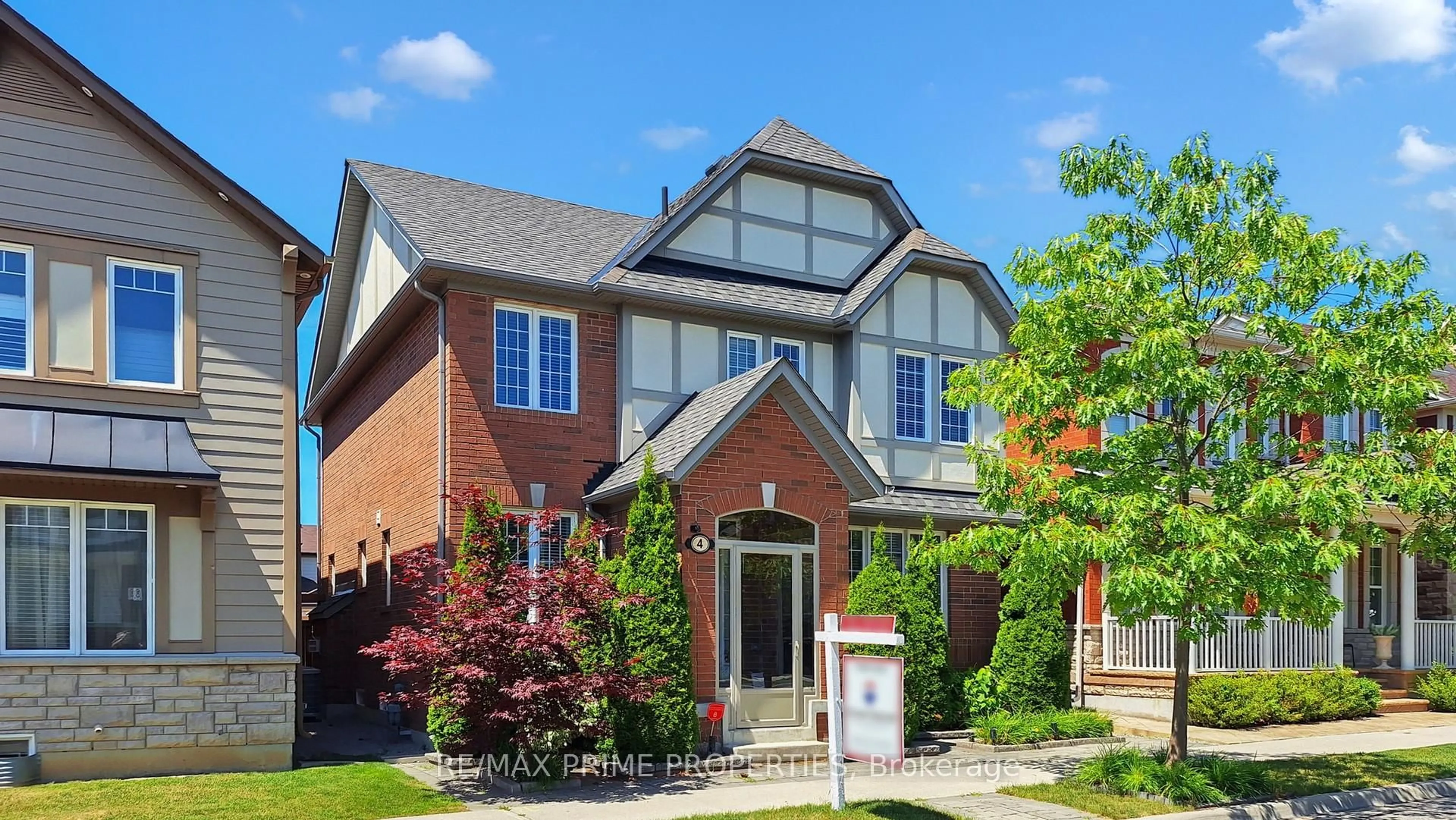 Home with brick exterior material, street for 4 Wagon Works St, Markham Ontario L6B 0X1