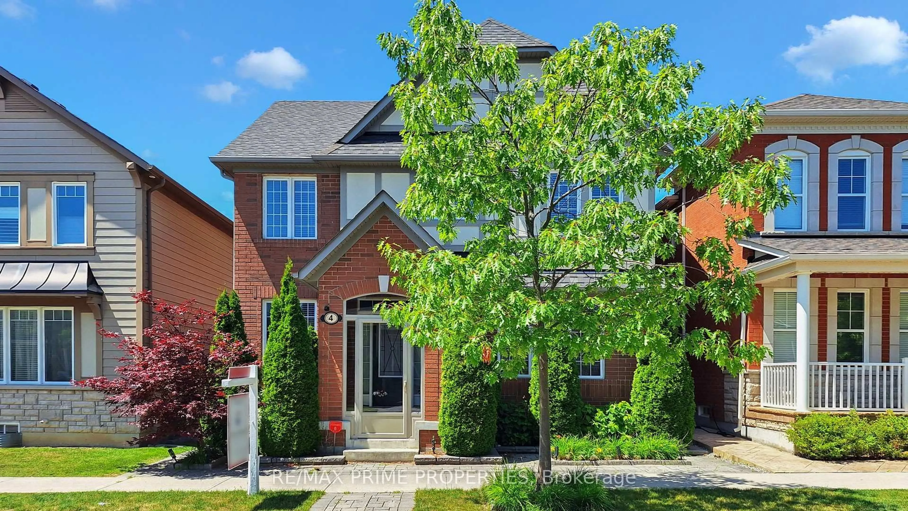 Home with brick exterior material, street for 4 Wagon Works St, Markham Ontario L6B 0X1