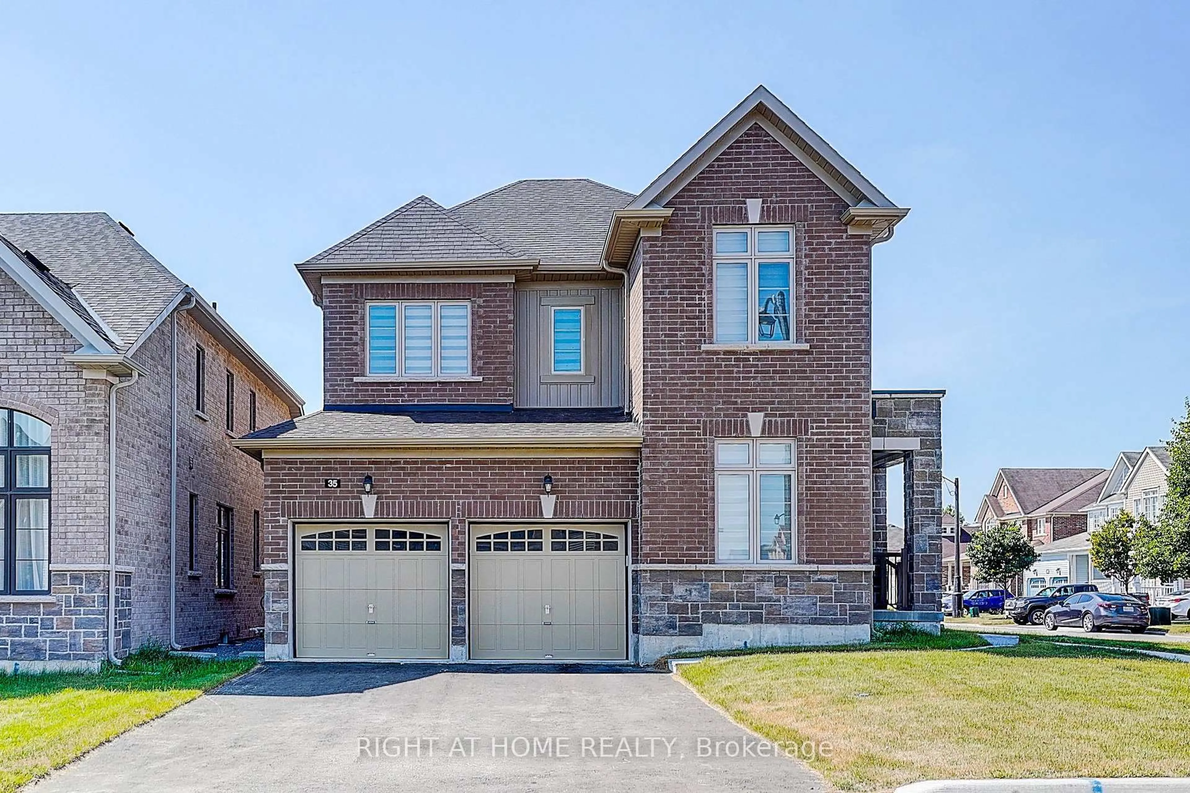 Home with brick exterior material, street for 35 Bostock Dr, Georgina Ontario L4P 0B7