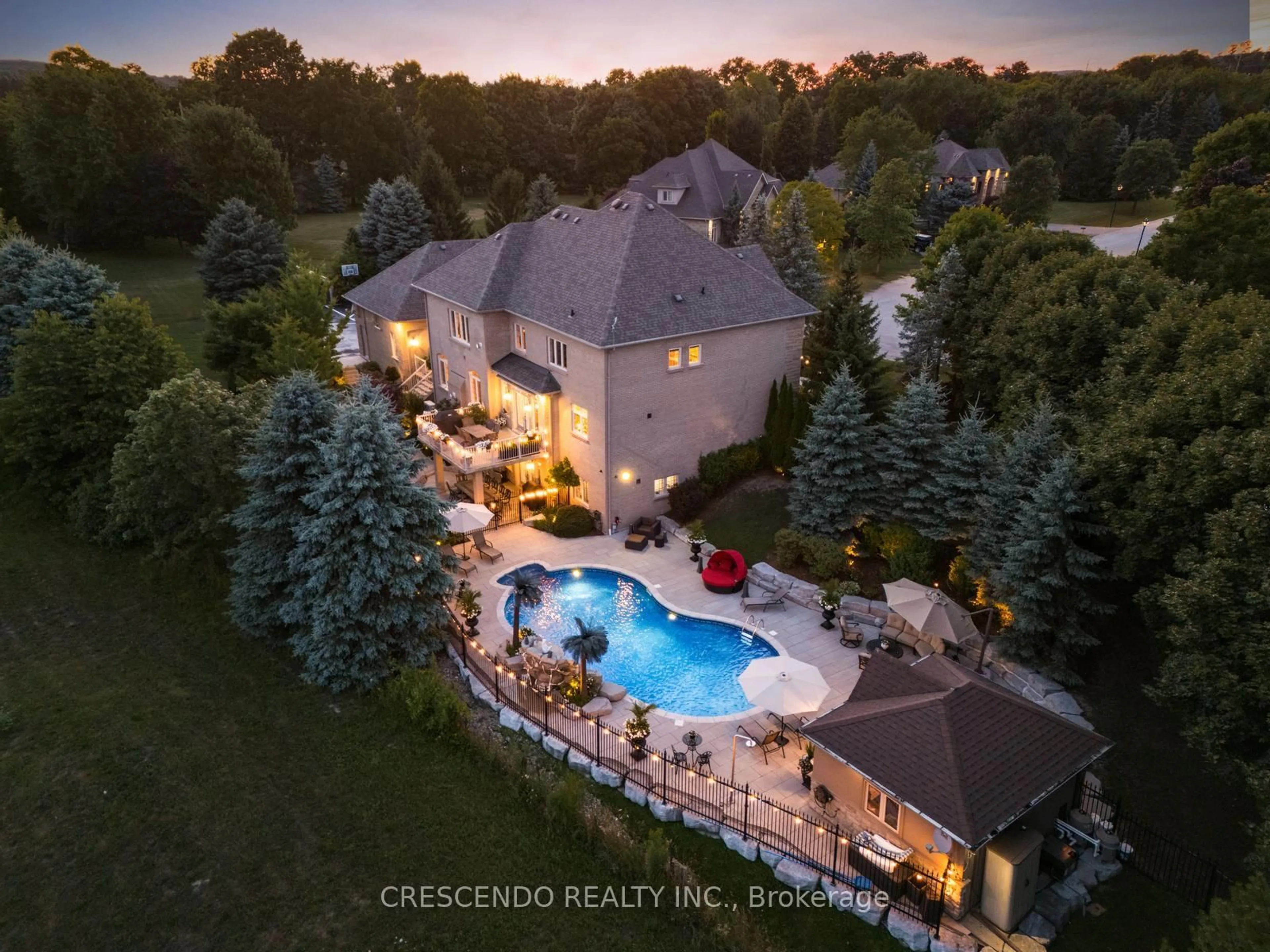 A pic from outside/outdoor area/front of a property/back of a property/a pic from drone, water/lake/river/ocean view for 2 Prince Adam Crt, King Ontario L7B 1M1