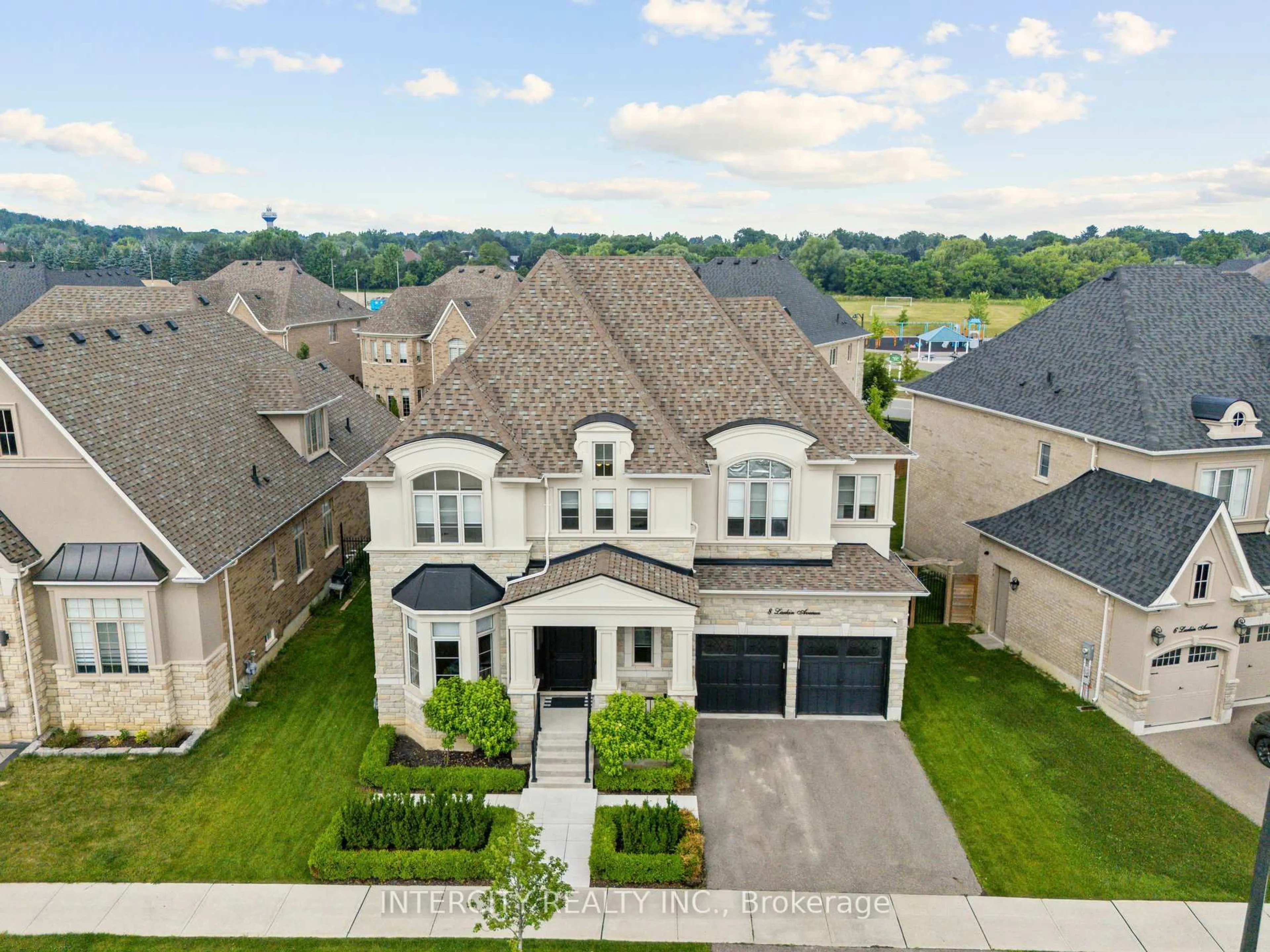 A pic from outside/outdoor area/front of a property/back of a property/a pic from drone, street for 8 Larkin Ave, King Ontario L7B 0N8