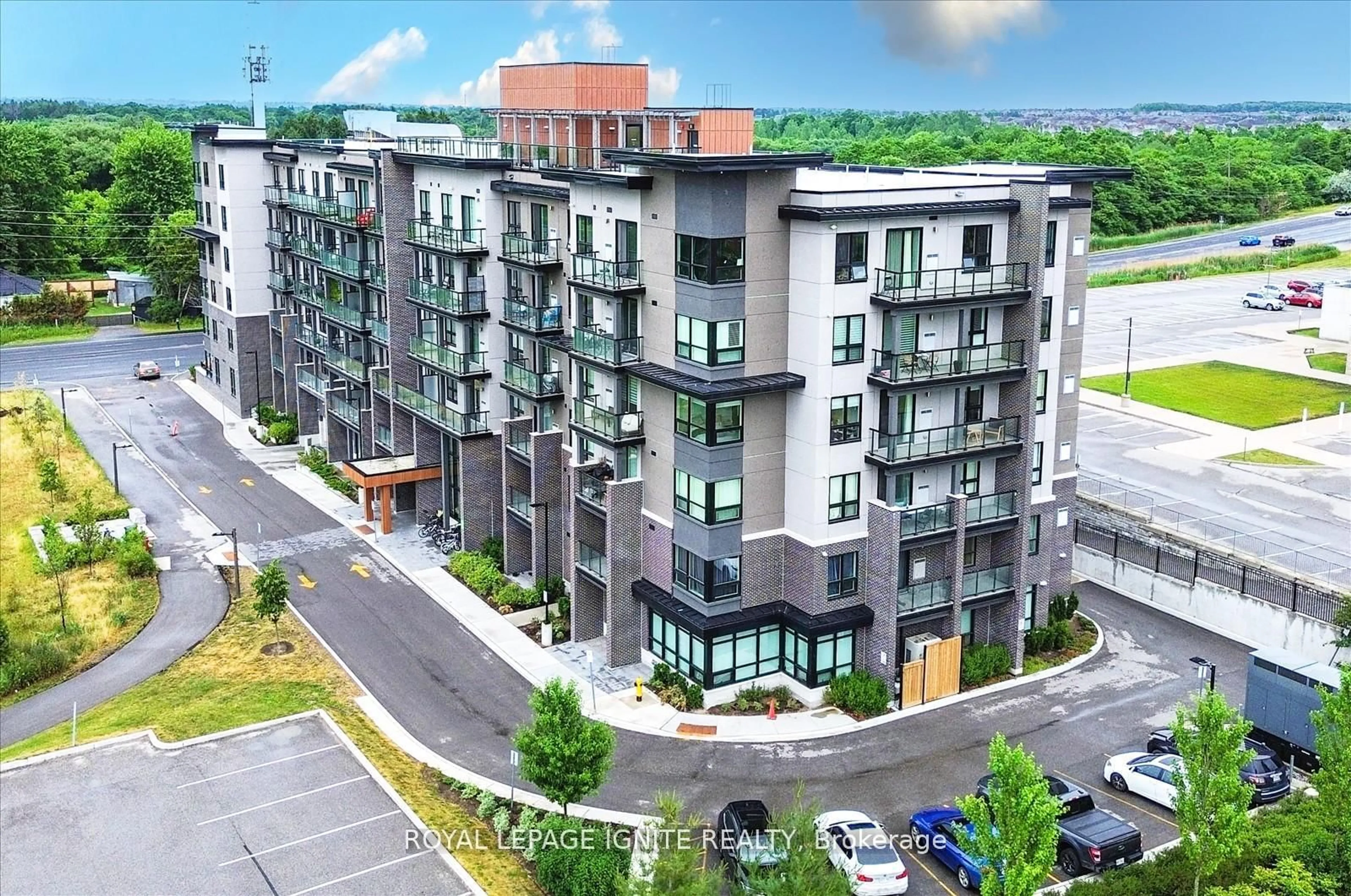 A pic from outside/outdoor area/front of a property/back of a property/a pic from drone, unknown for 9700 Ninth Line #719, Markham Ontario L6B 1R7