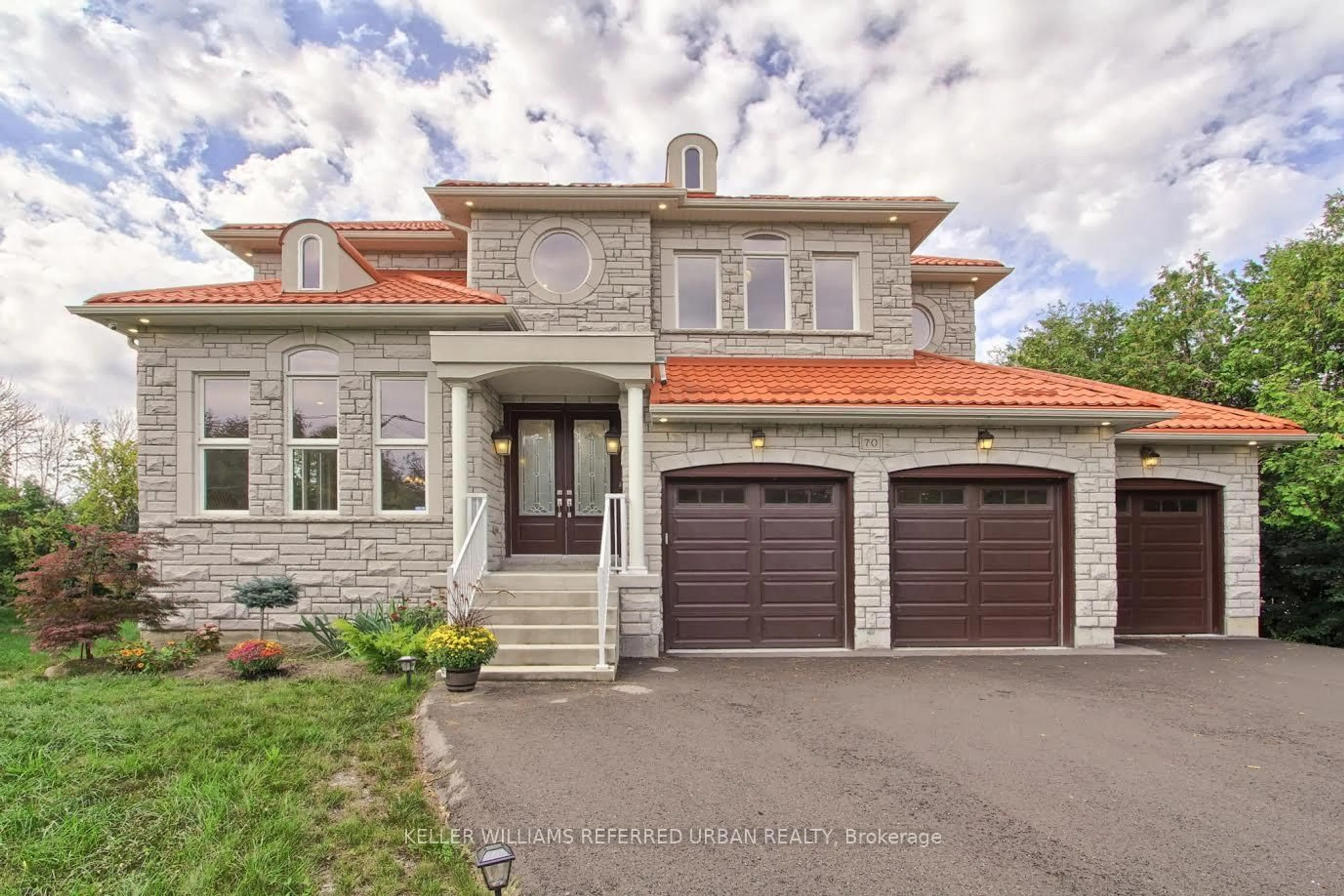 Home with brick exterior material, street for 70 Brule Lakeway, Georgina Ontario L0E 1L0