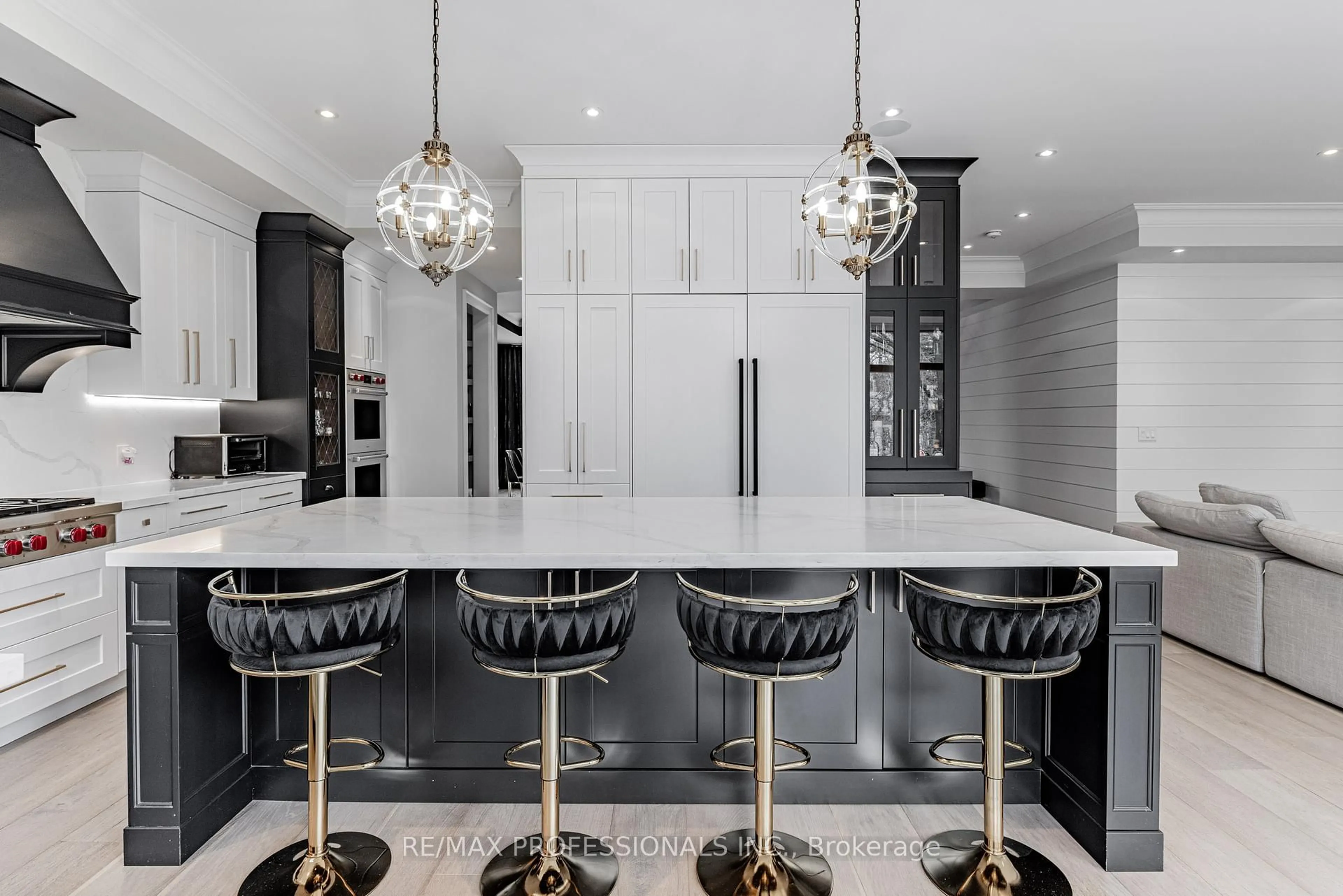Contemporary kitchen, ceramic/tile floor for 152 Wells St, Aurora Ontario L4G 1T7