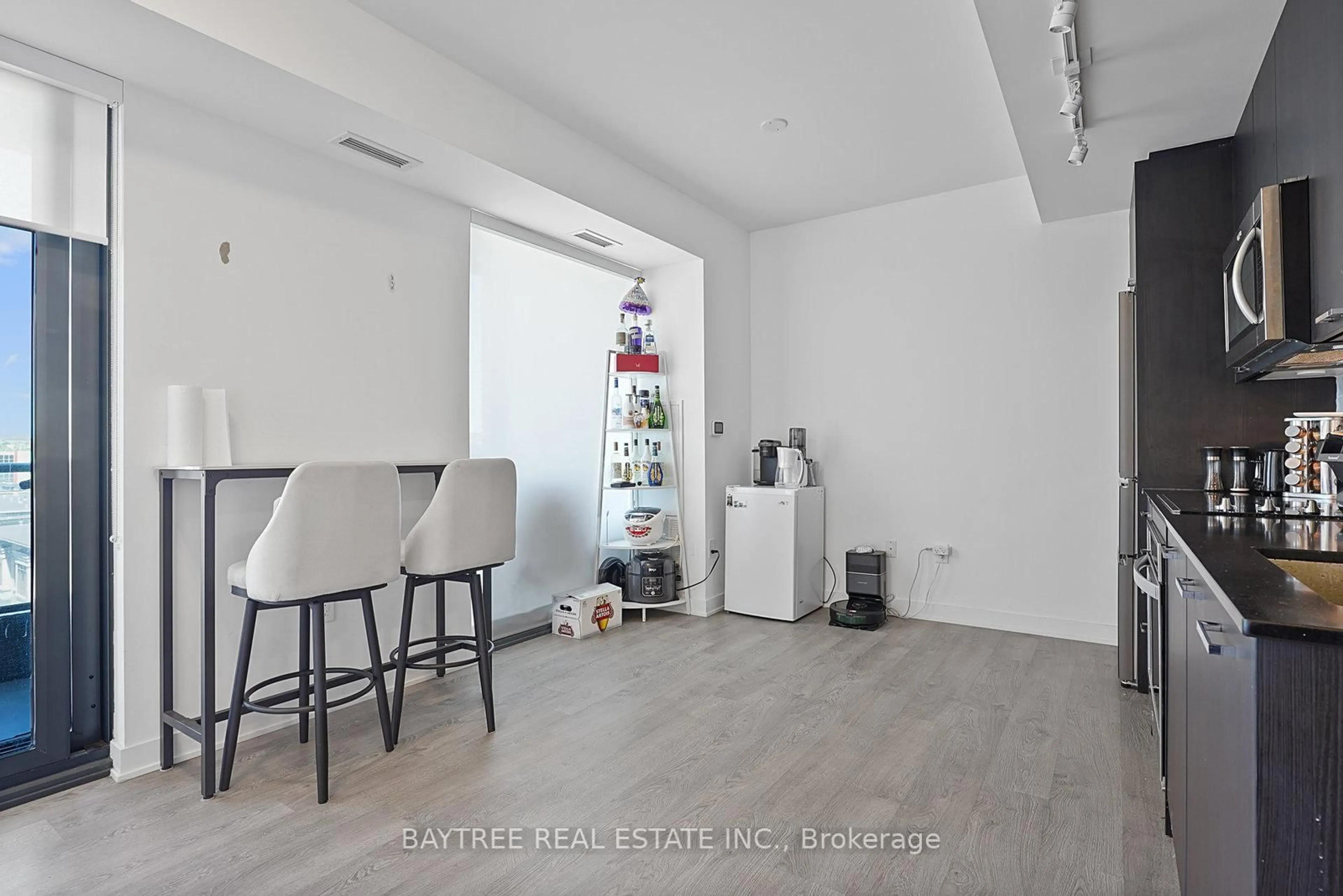 Unknown for 120 Eagle Rock Way #508, Vaughan Ontario L6A 5C9