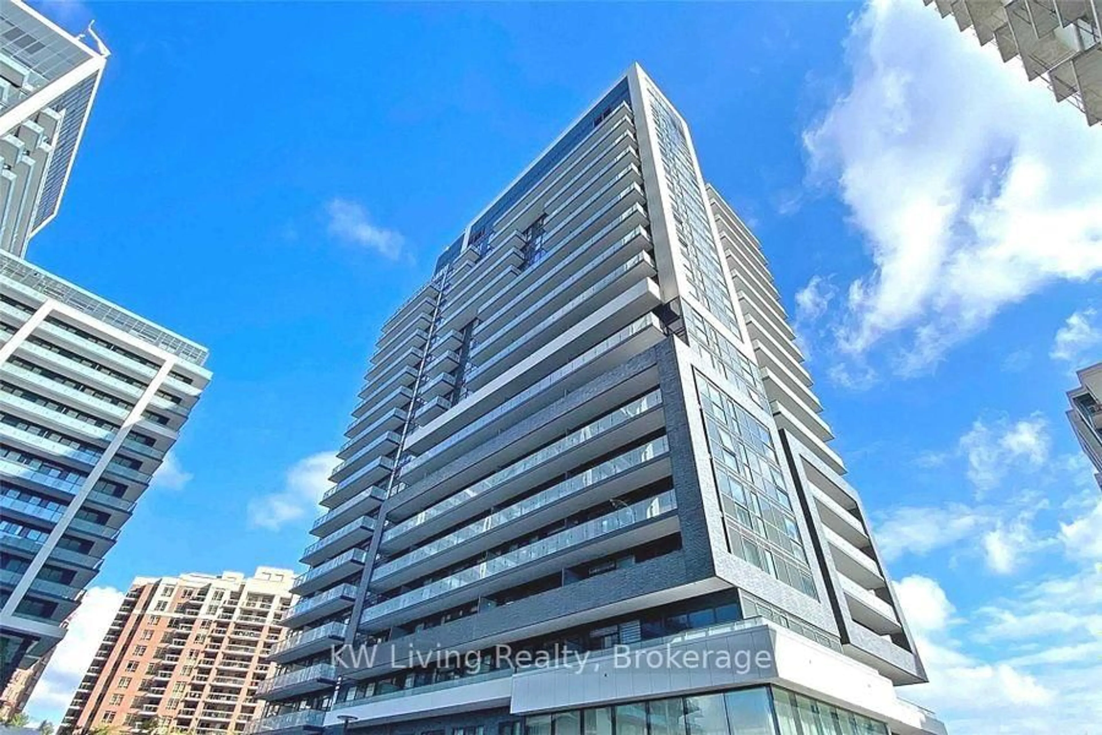 Indoor foyer for 75 Oneida Cres #1703, Richmond Hill Ontario L4B 0H3