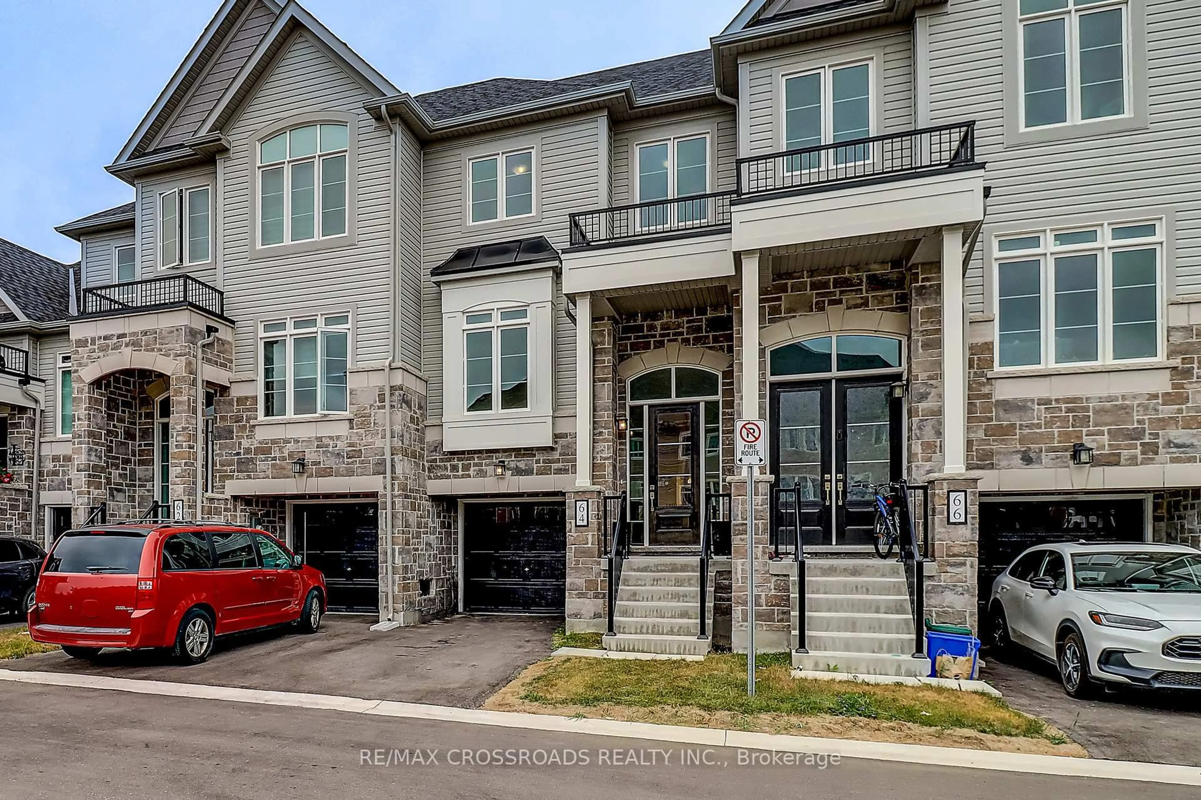 Home with brick exterior material, street for 64 Lyall Stokes Circ, East Gwillimbury Ontario L0G 1M0