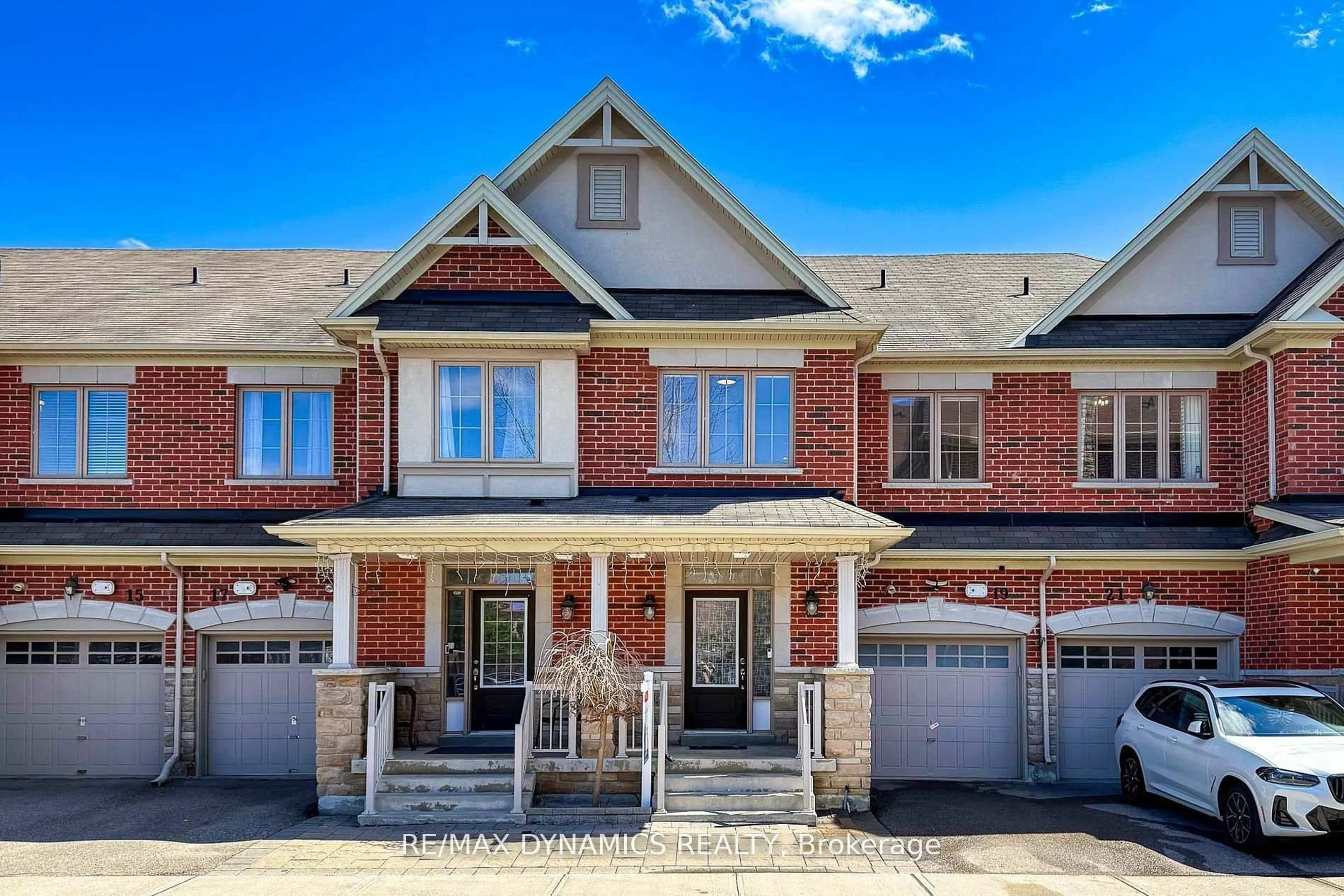 Home with brick exterior material, street for 19 Mazarine Lane, Richmond Hill Ontario L4S 0G2