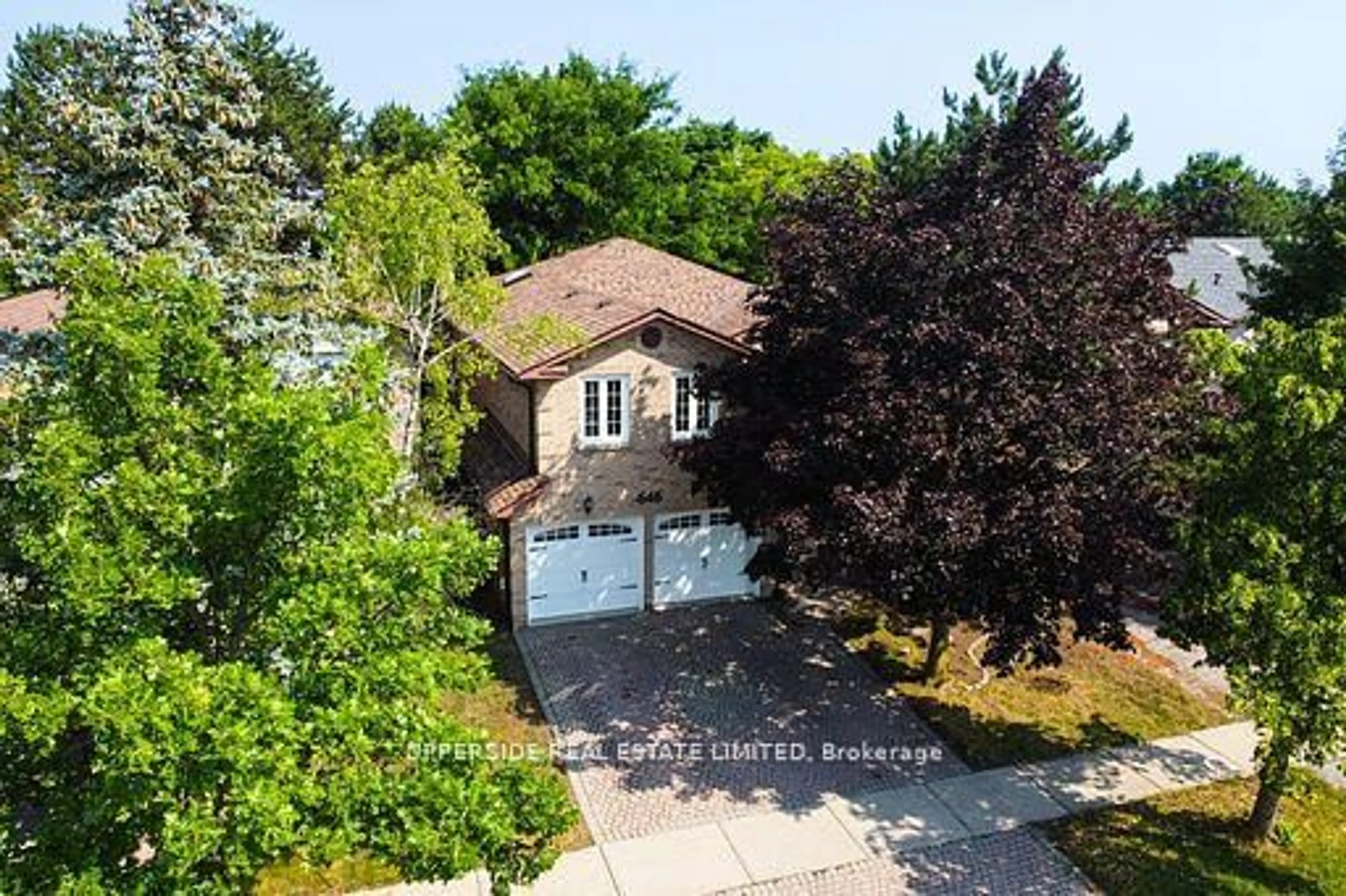 A pic from outside/outdoor area/front of a property/back of a property/a pic from drone, street for 646 York Hill Blvd, Vaughan Ontario L4J 5L8