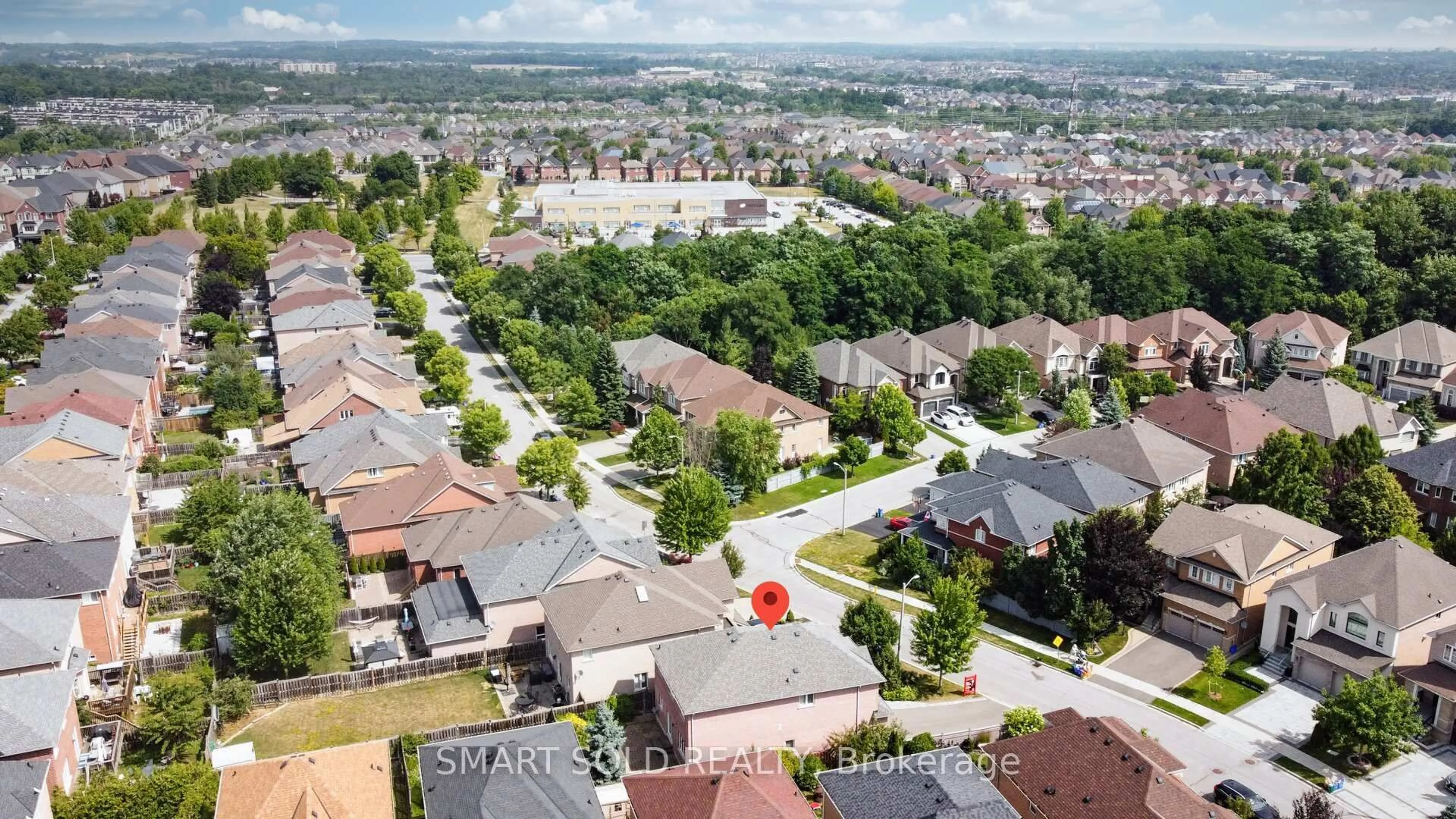 A pic from outside/outdoor area/front of a property/back of a property/a pic from drone, street for 54 Sandwood Dr, Vaughan Ontario L4J 8W9