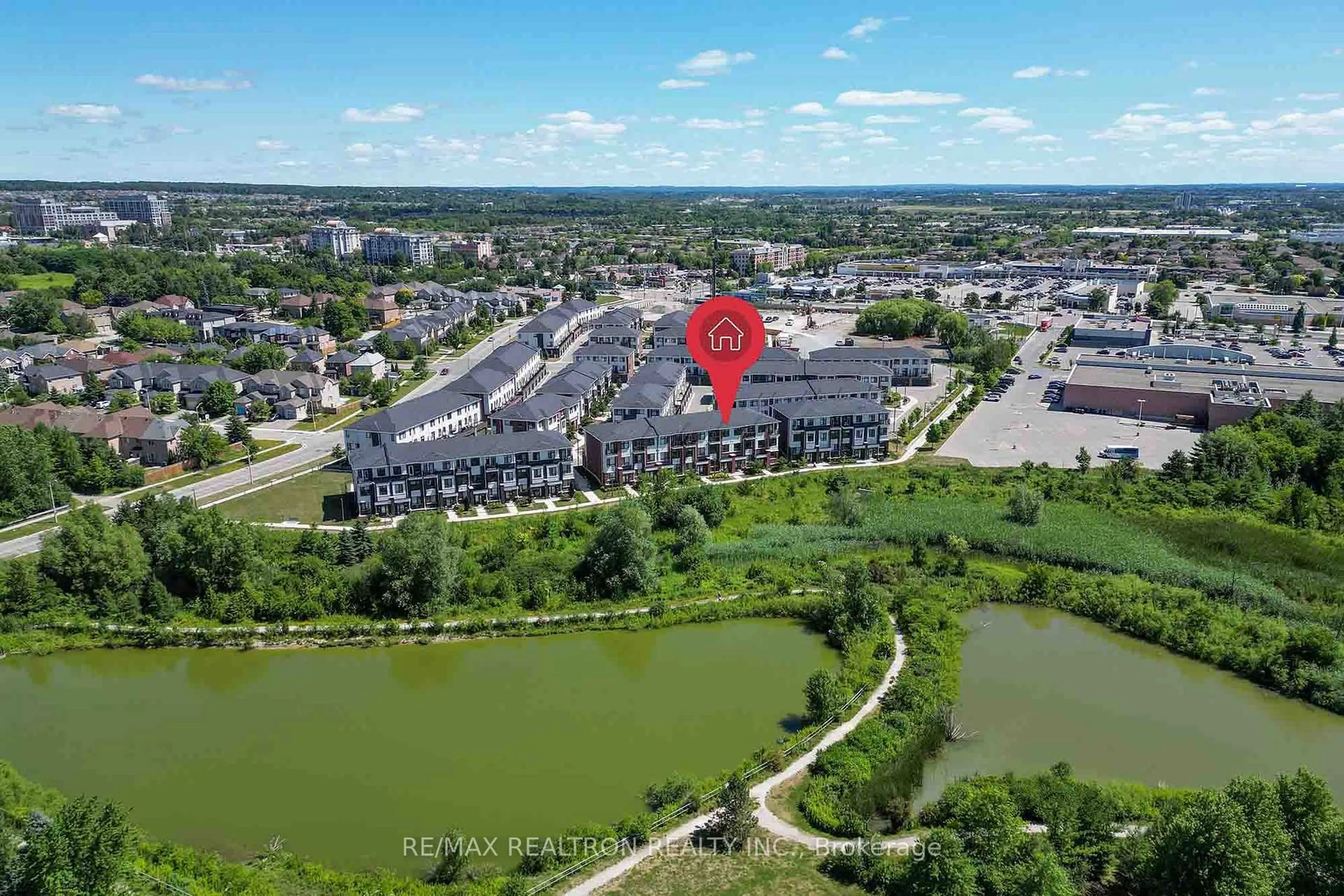 A pic from outside/outdoor area/front of a property/back of a property/a pic from drone, unknown for 30 Nine Mile Lane, Richmond Hill Ontario L4C 5S6